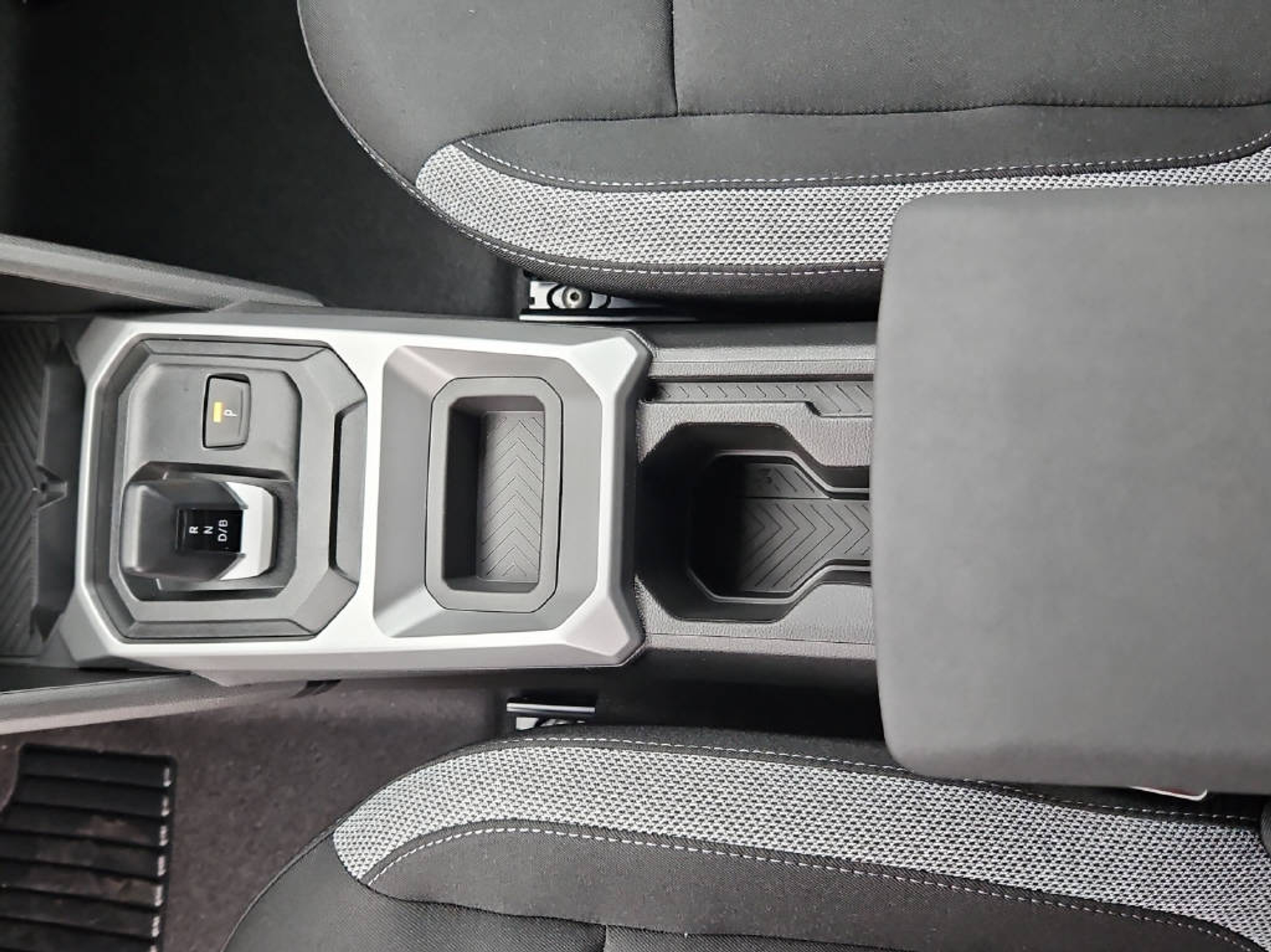 listing desktop thumbnail image 5