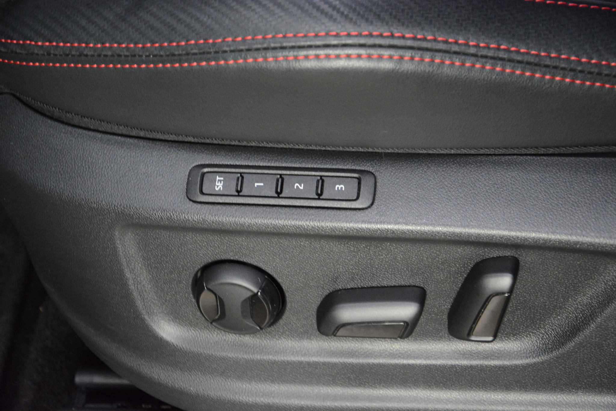 listing desktop thumbnail image 16