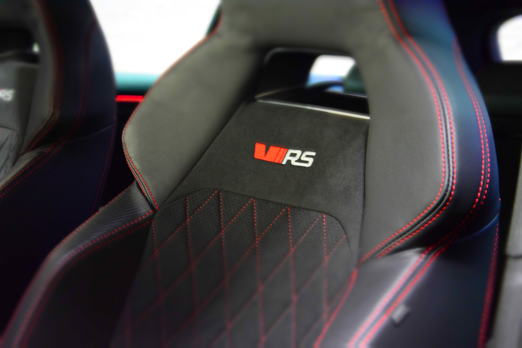 listing desktop thumbnail image 17