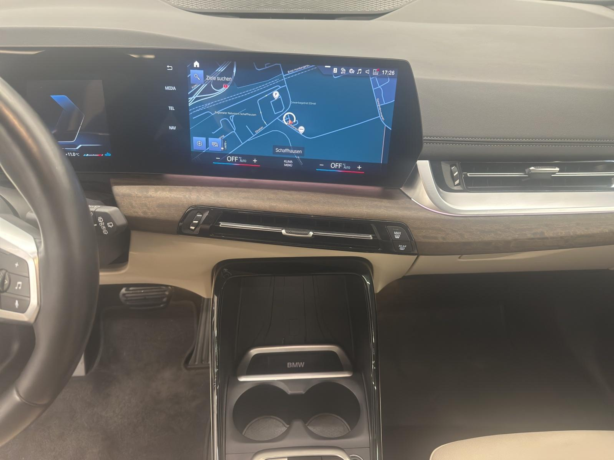 listing desktop thumbnail image 11