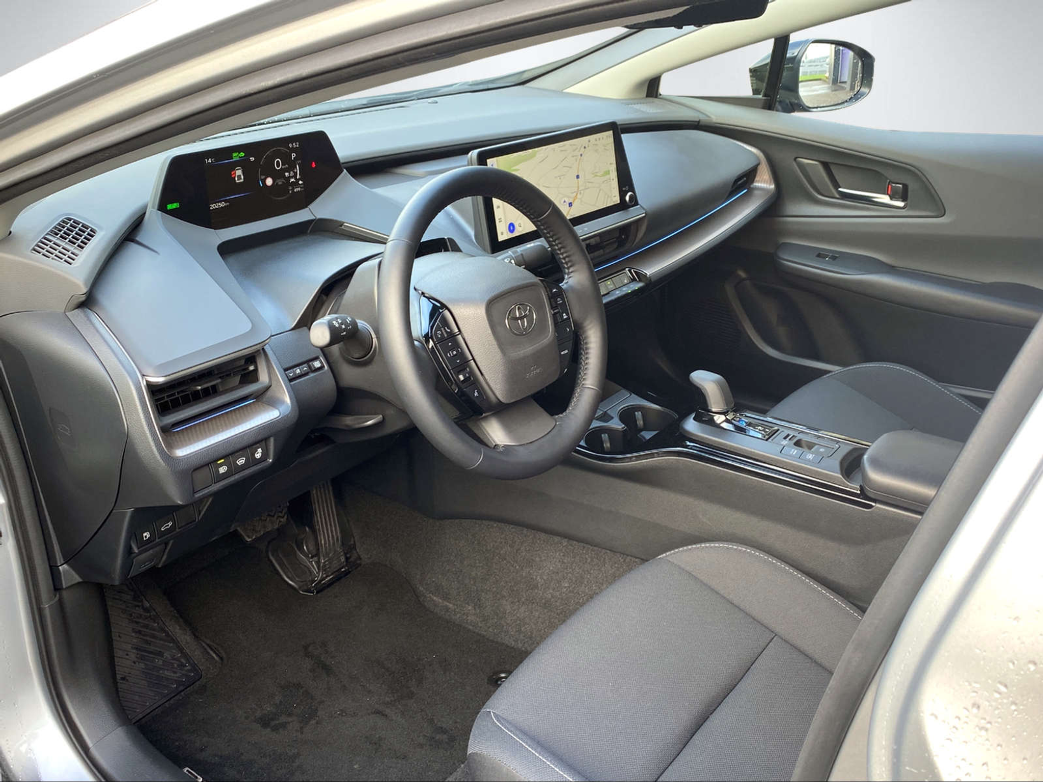 listing desktop thumbnail image 13