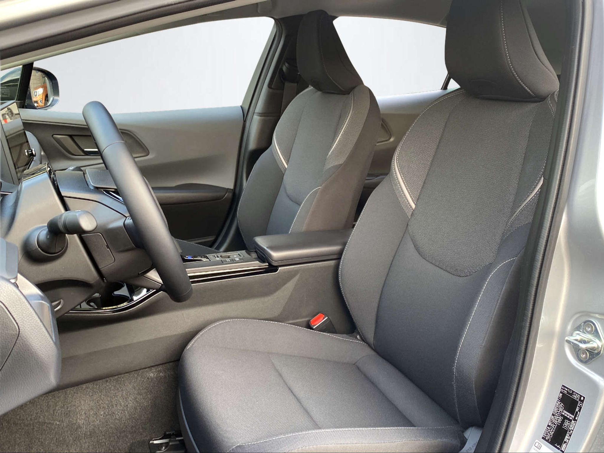 listing desktop thumbnail image 14