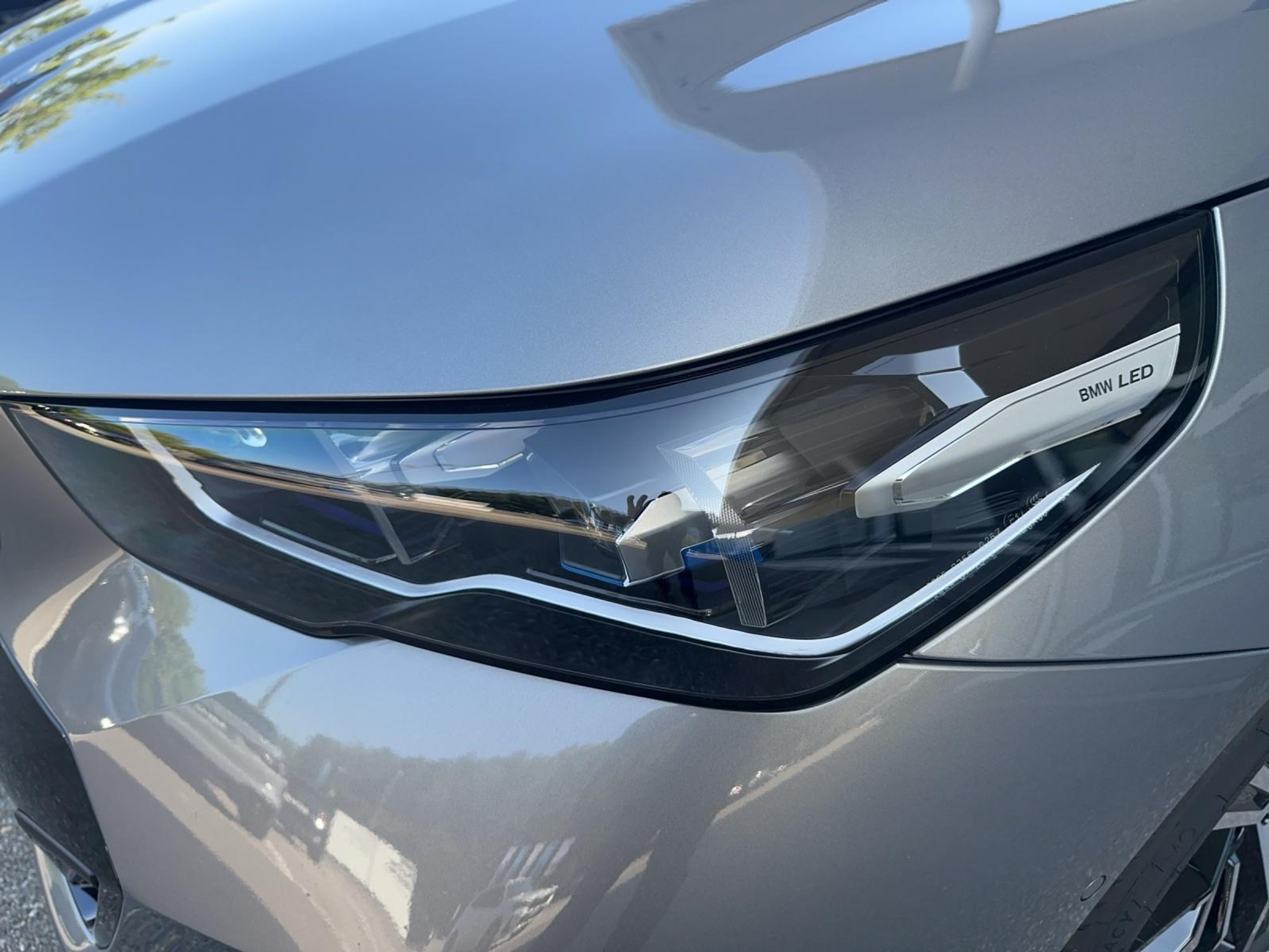 listing desktop thumbnail image 16