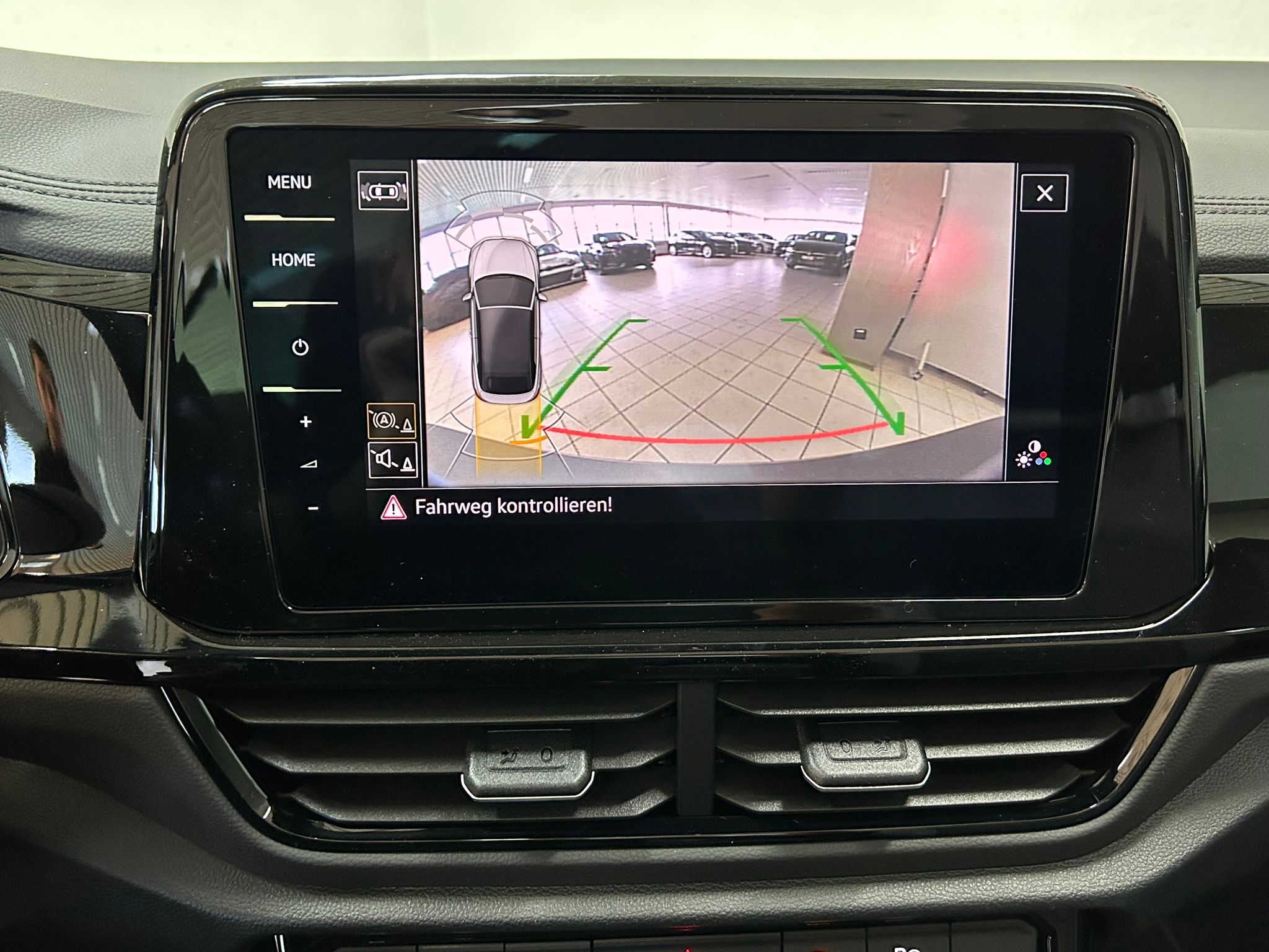 listing desktop thumbnail image 17