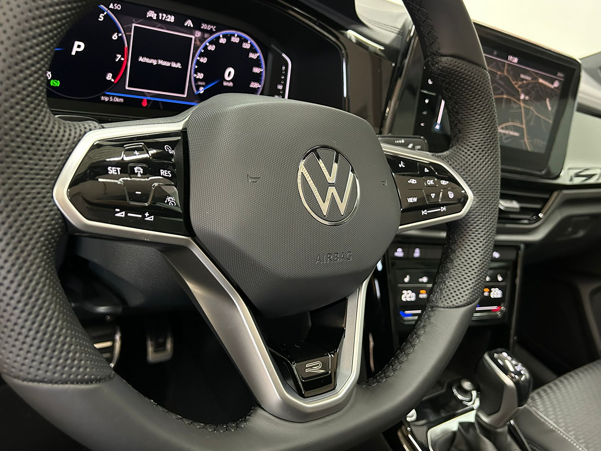 listing desktop thumbnail image 9