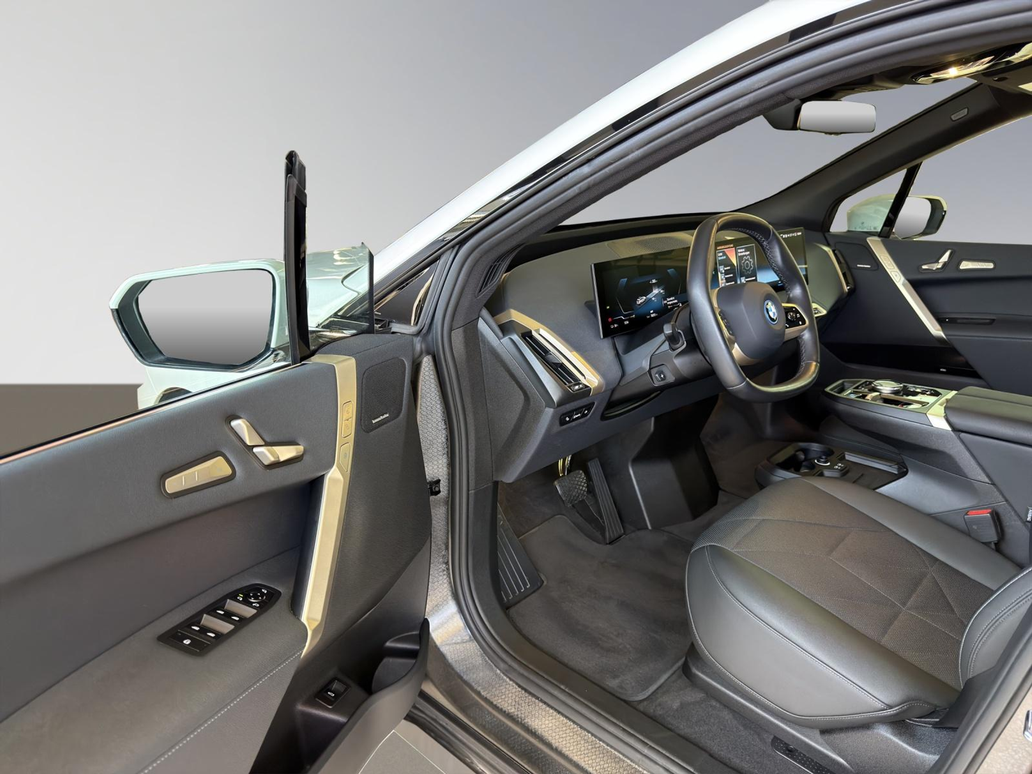 listing desktop thumbnail image 10