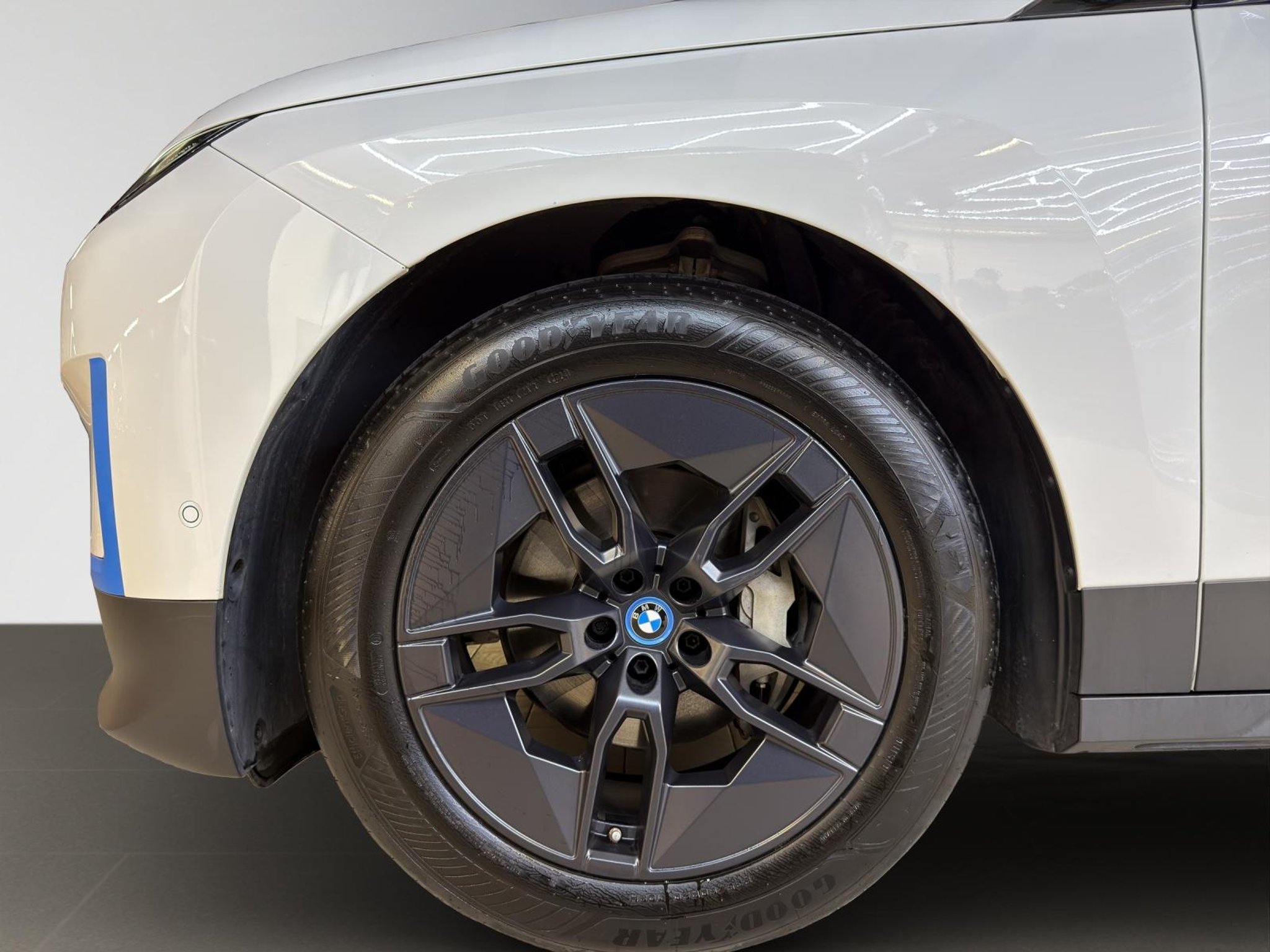 listing desktop thumbnail image 17