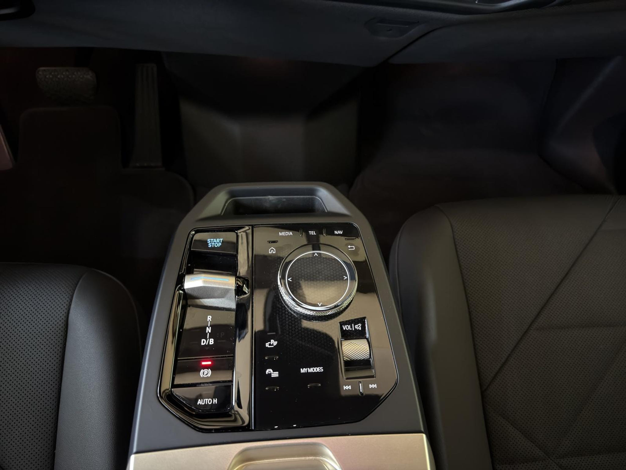 listing desktop thumbnail image 15