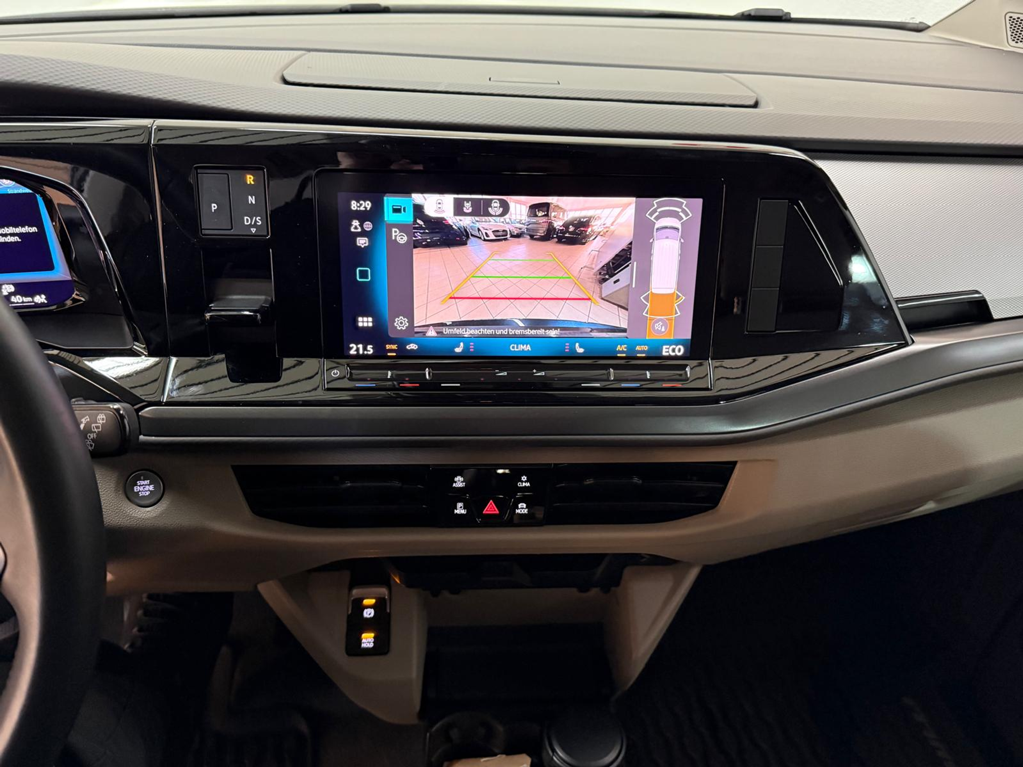 listing desktop thumbnail image 14