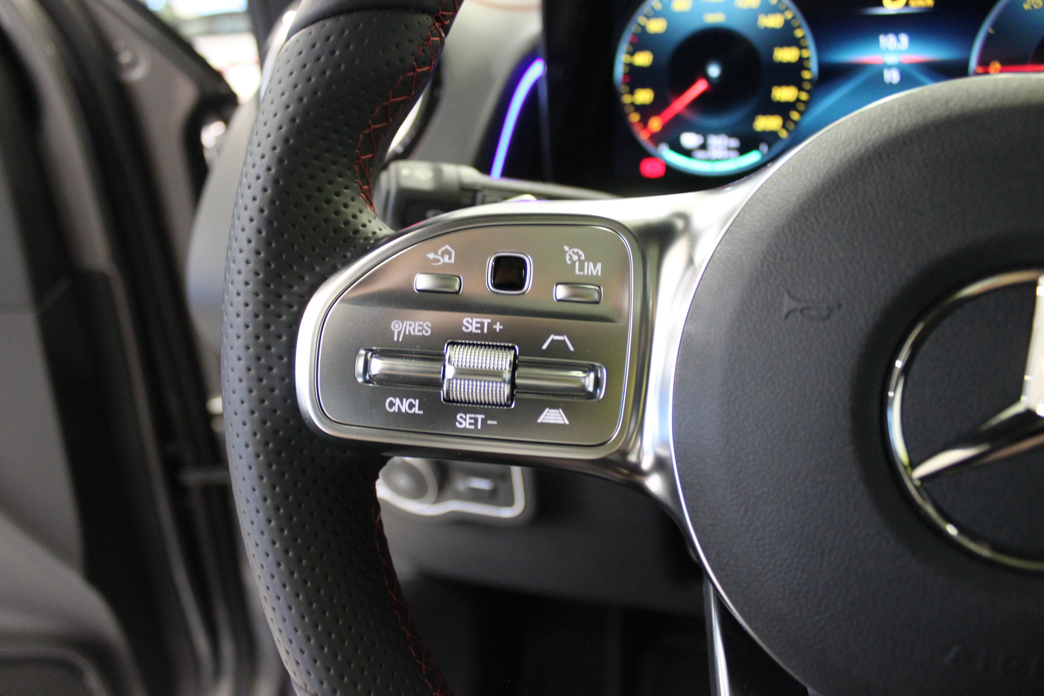 listing desktop thumbnail image 12