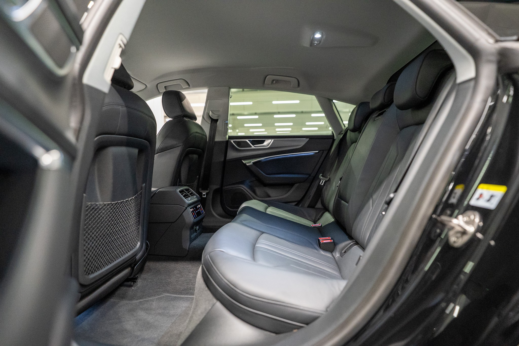 listing desktop thumbnail image 10