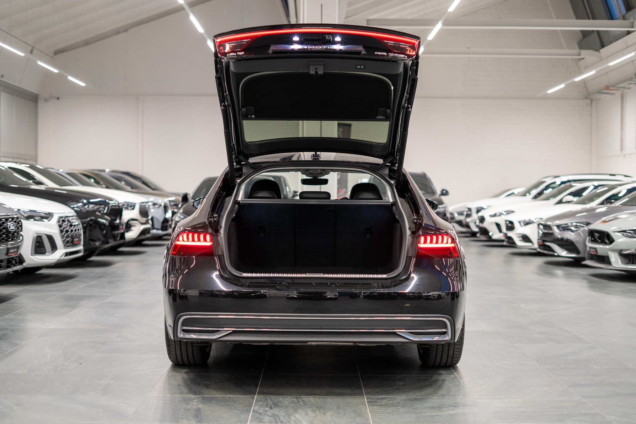 listing desktop thumbnail image 5