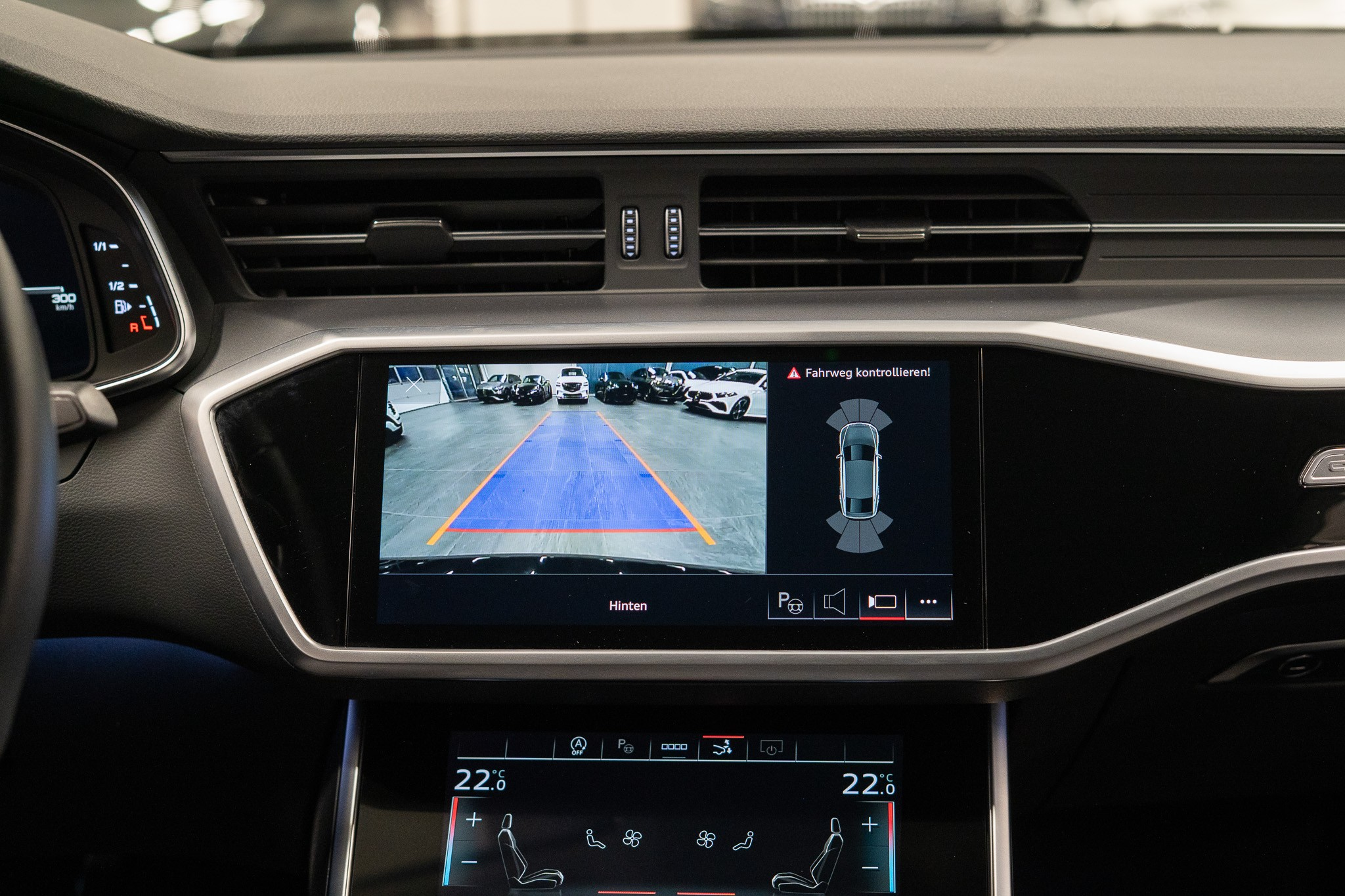 listing desktop thumbnail image 19