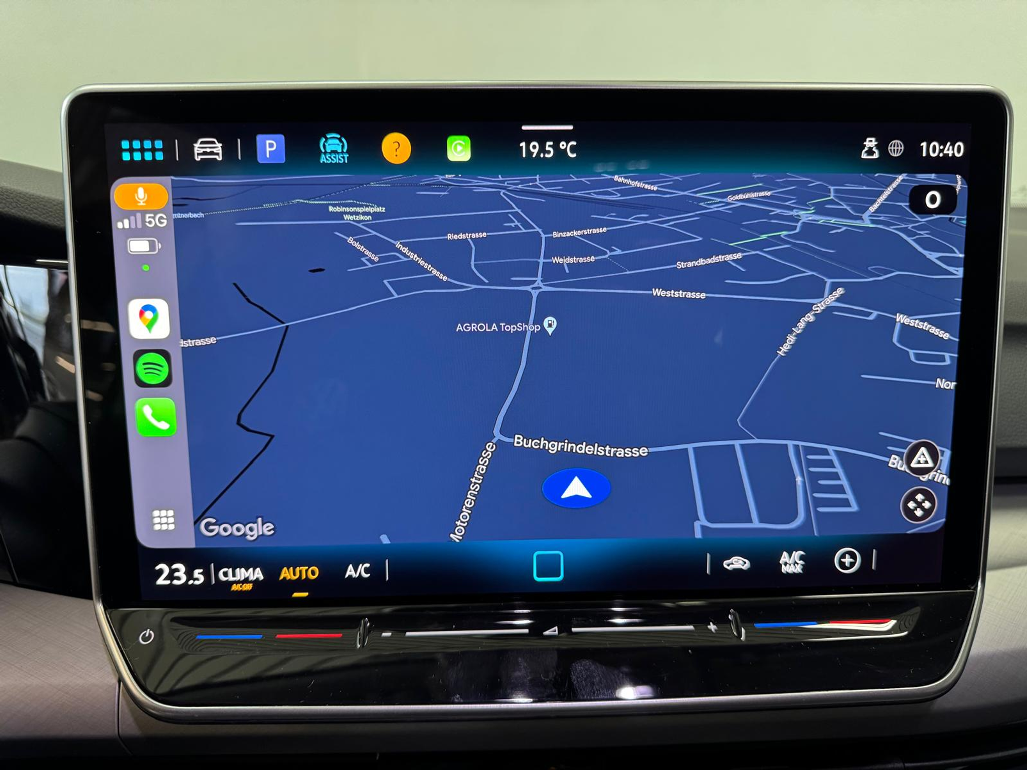 listing desktop thumbnail image 11