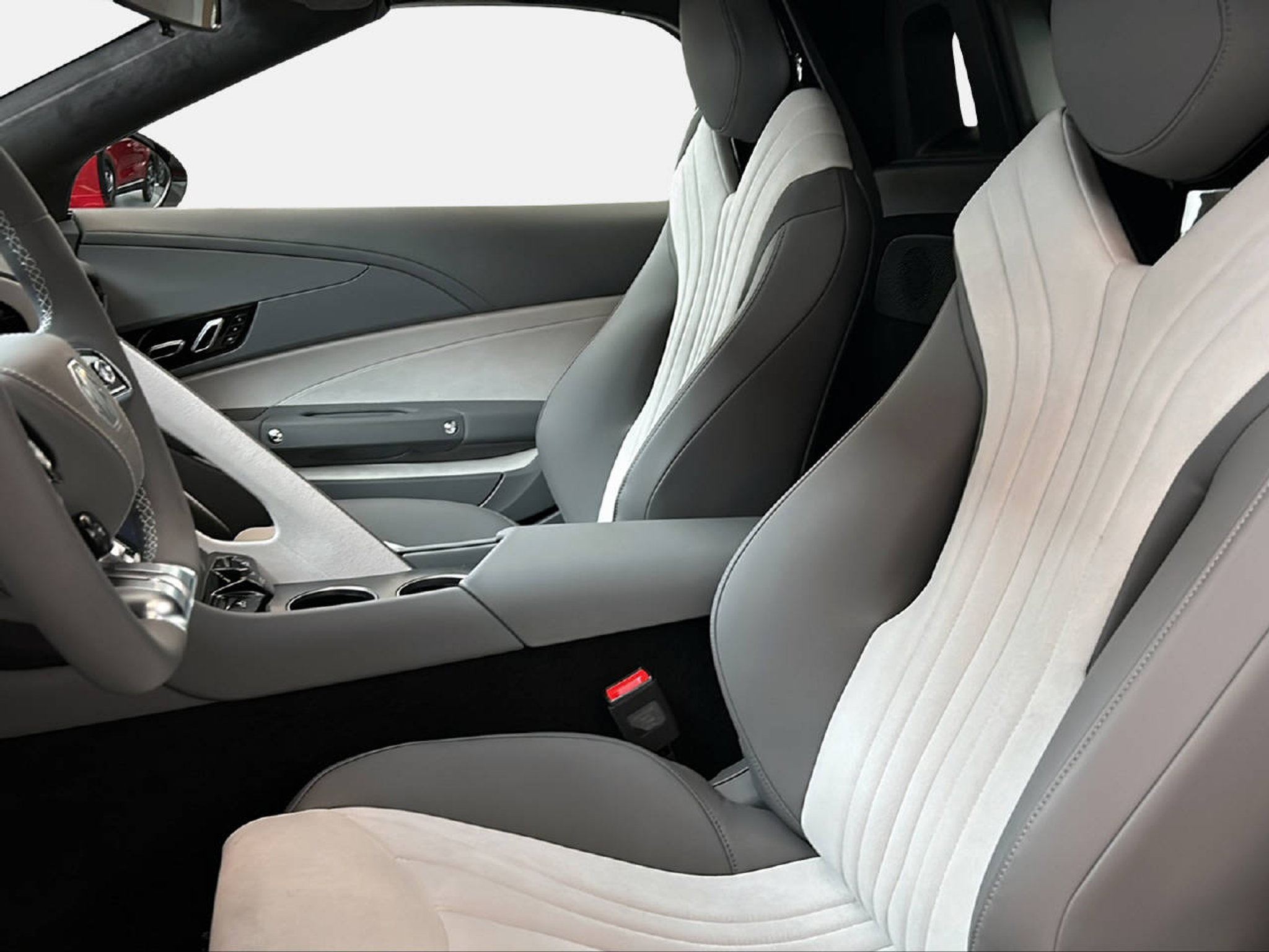 listing desktop thumbnail image 9