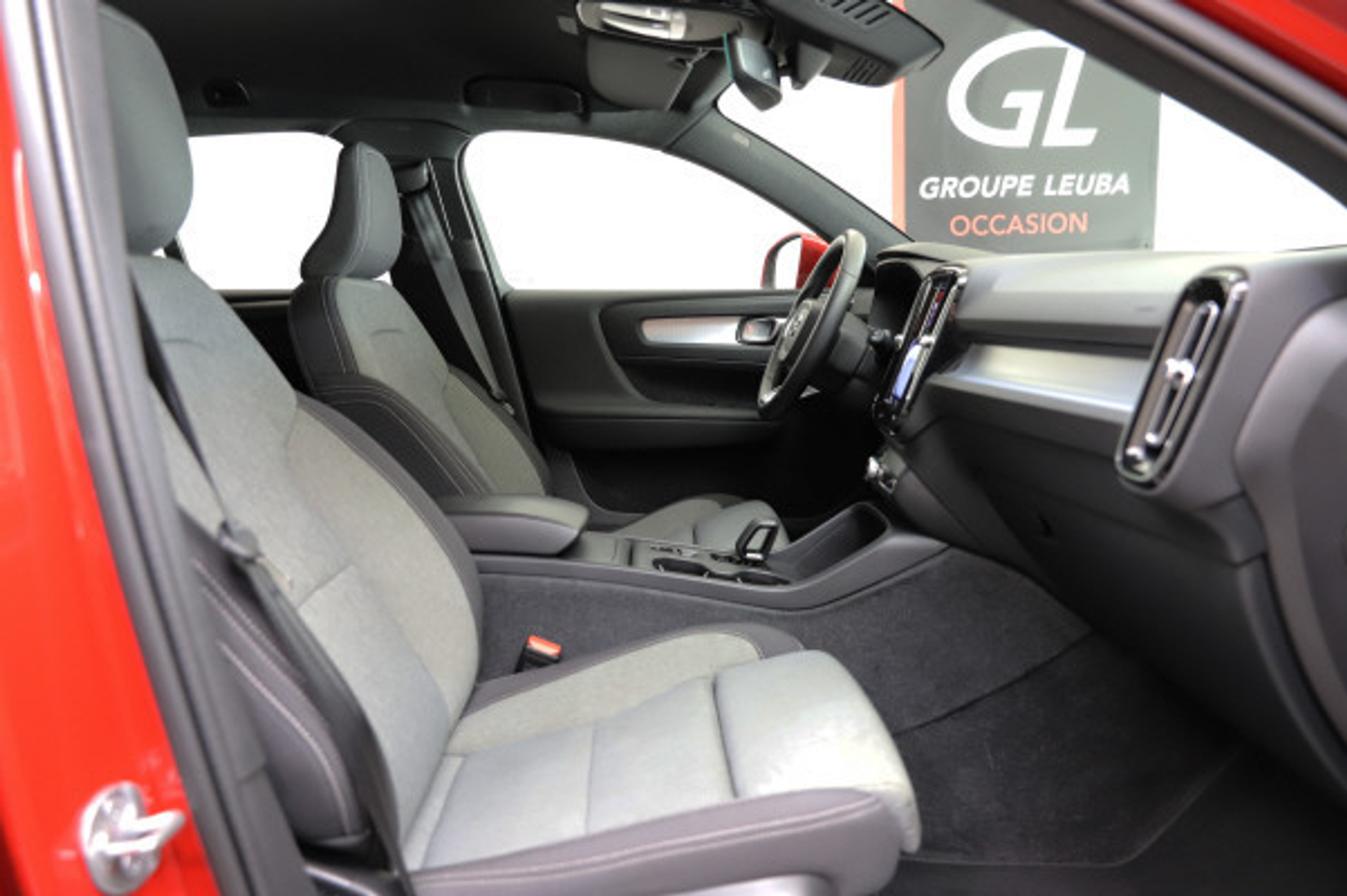 listing desktop thumbnail image 8