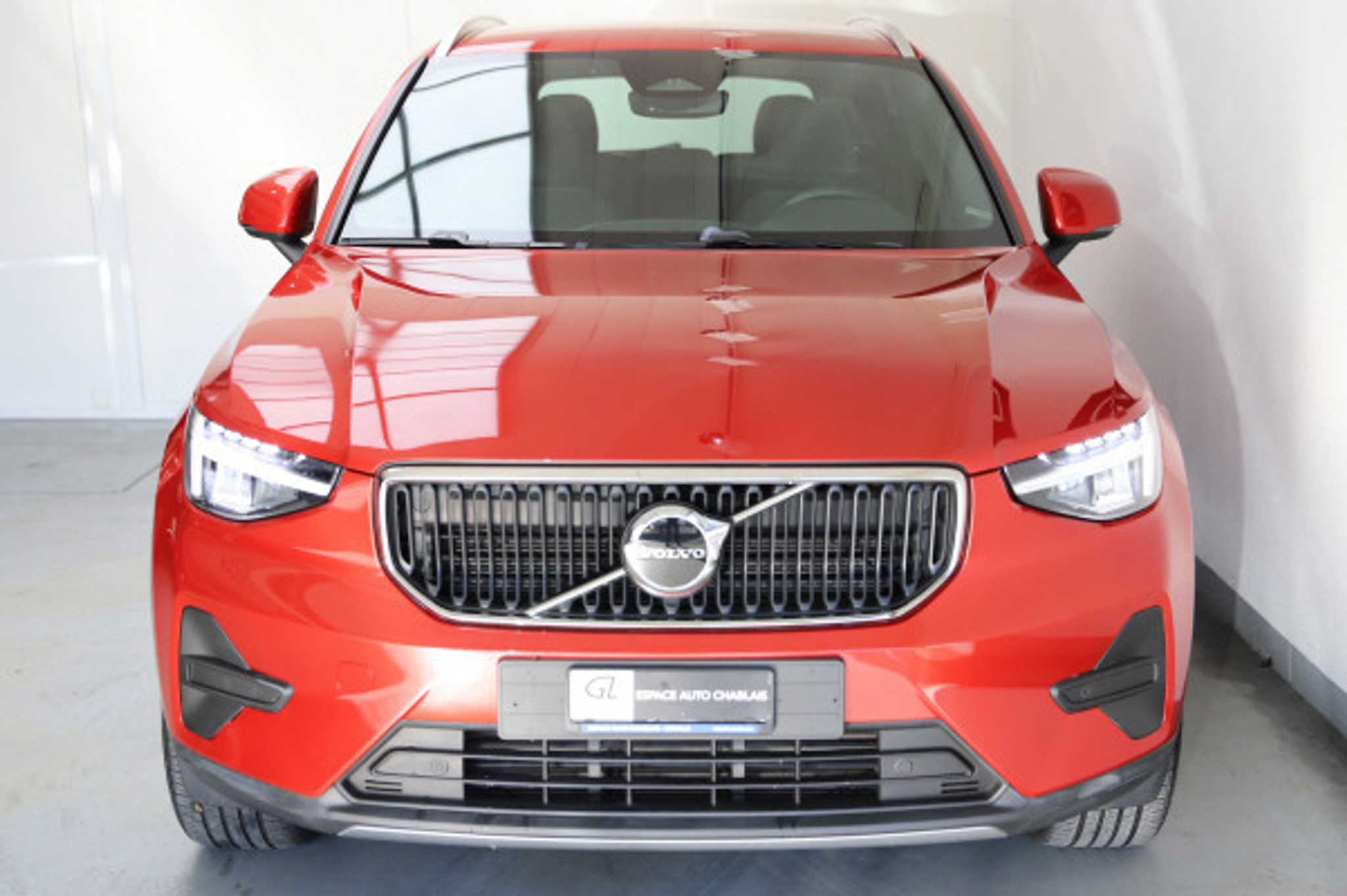 listing desktop thumbnail image 4