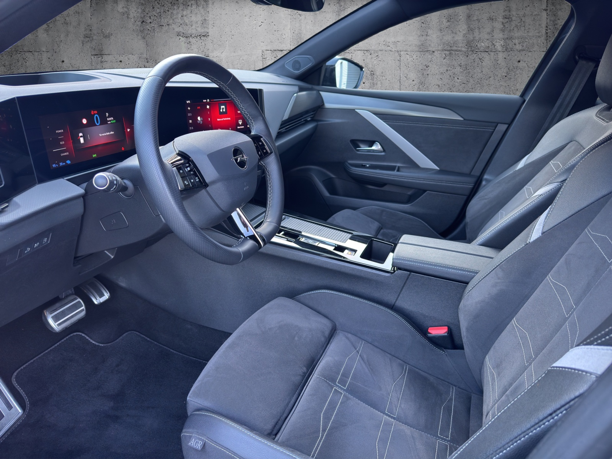 listing desktop thumbnail image 1