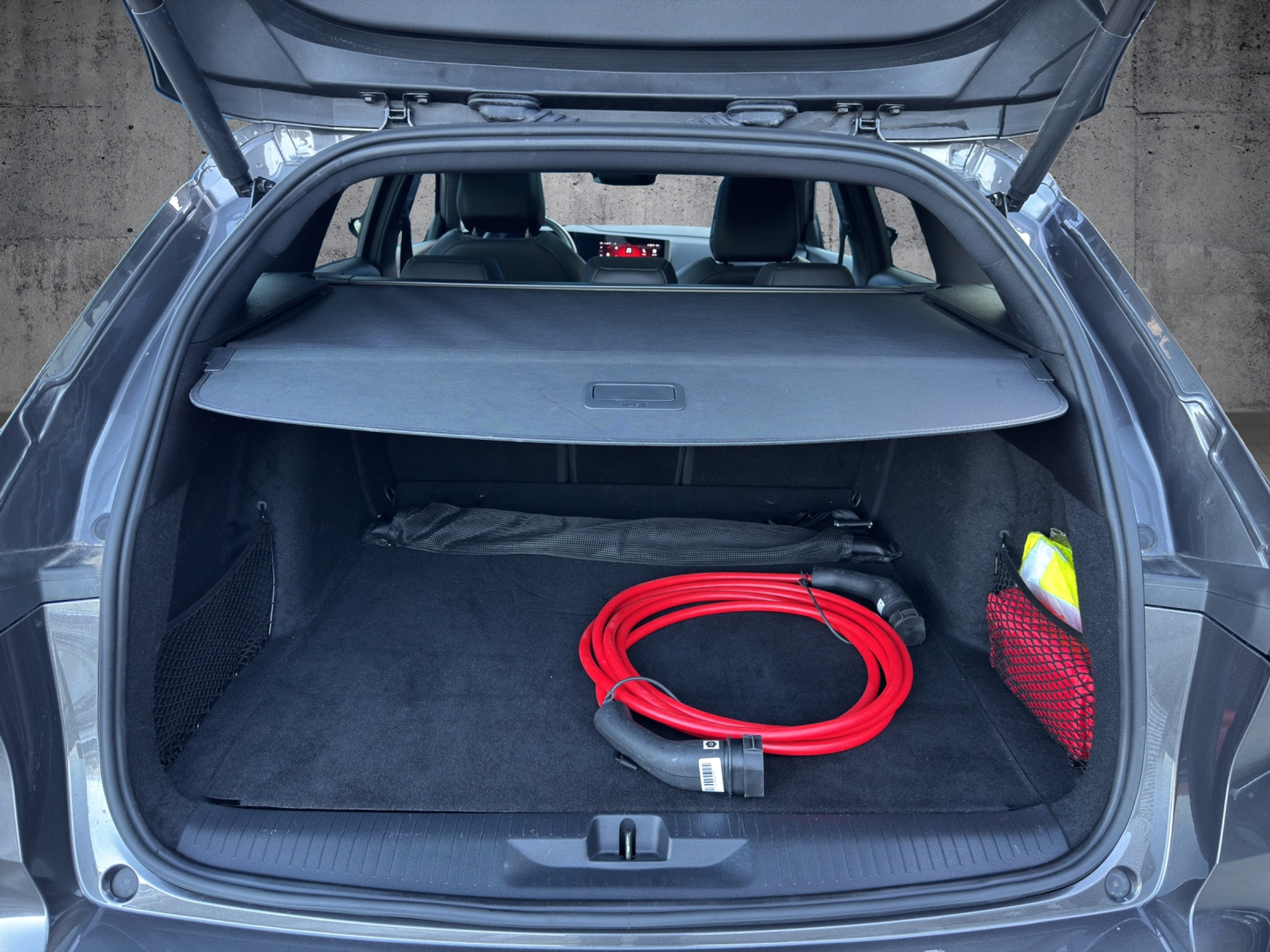 listing desktop thumbnail image 26