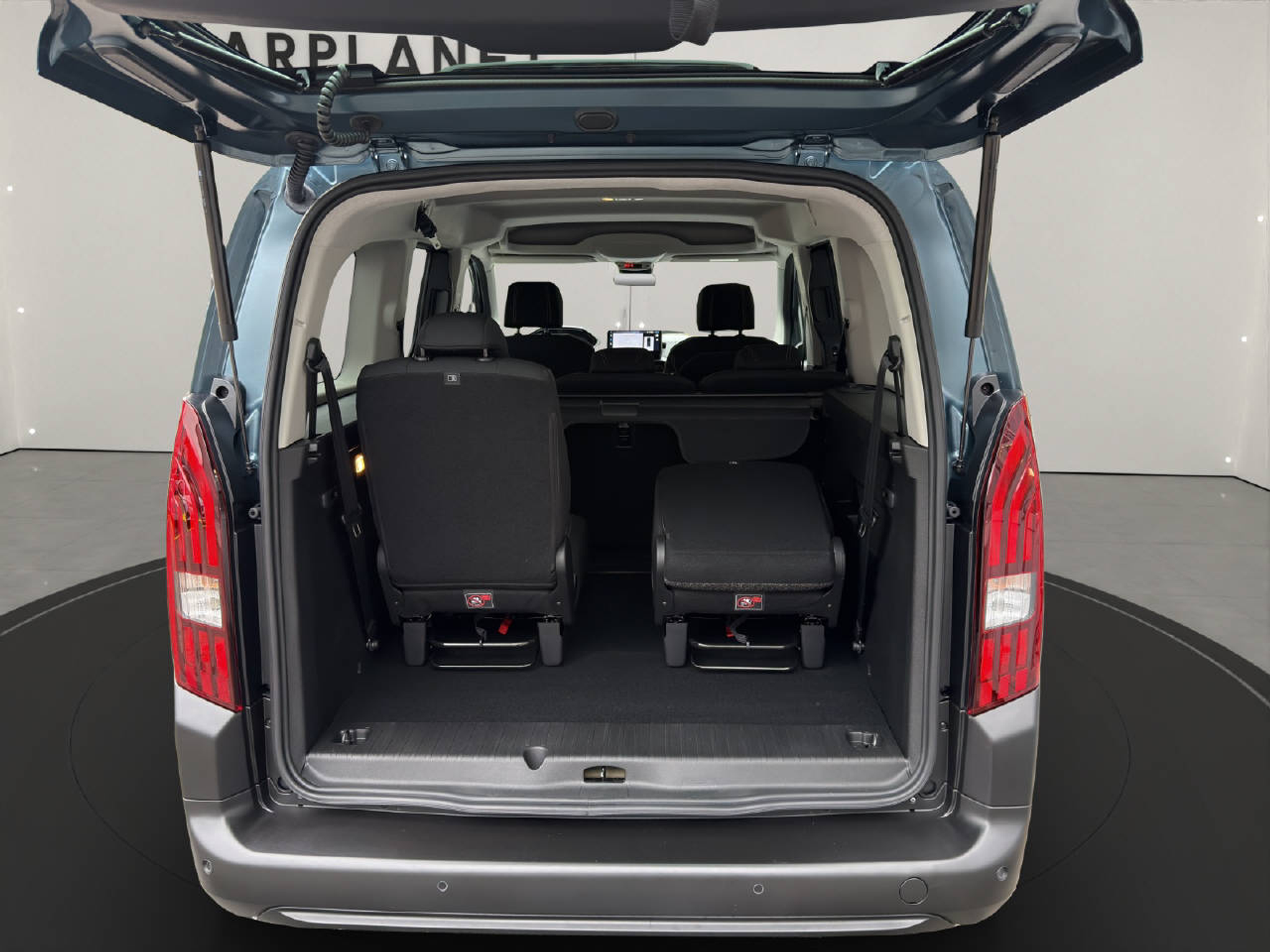 listing desktop thumbnail image 10