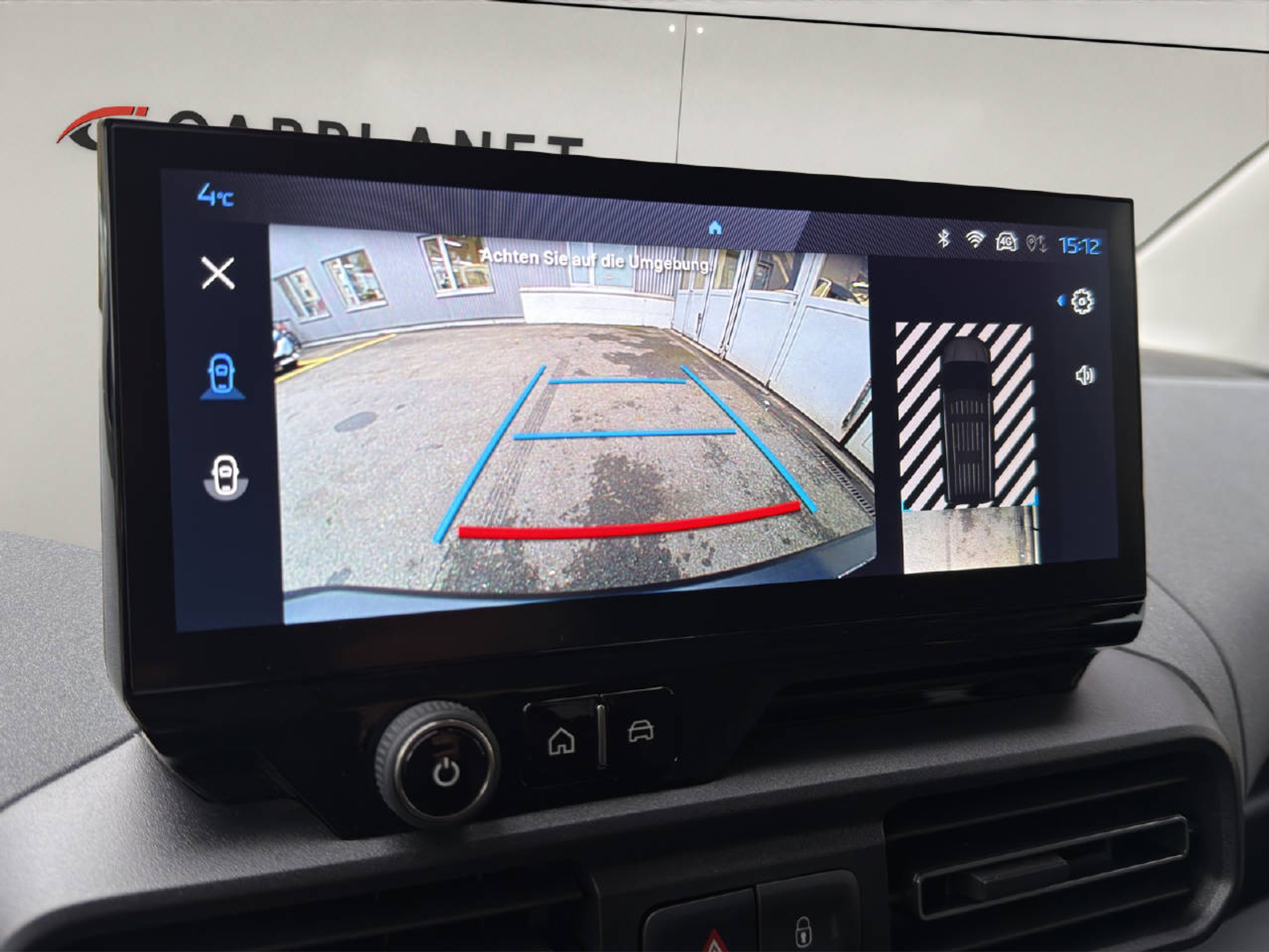 listing desktop thumbnail image 6