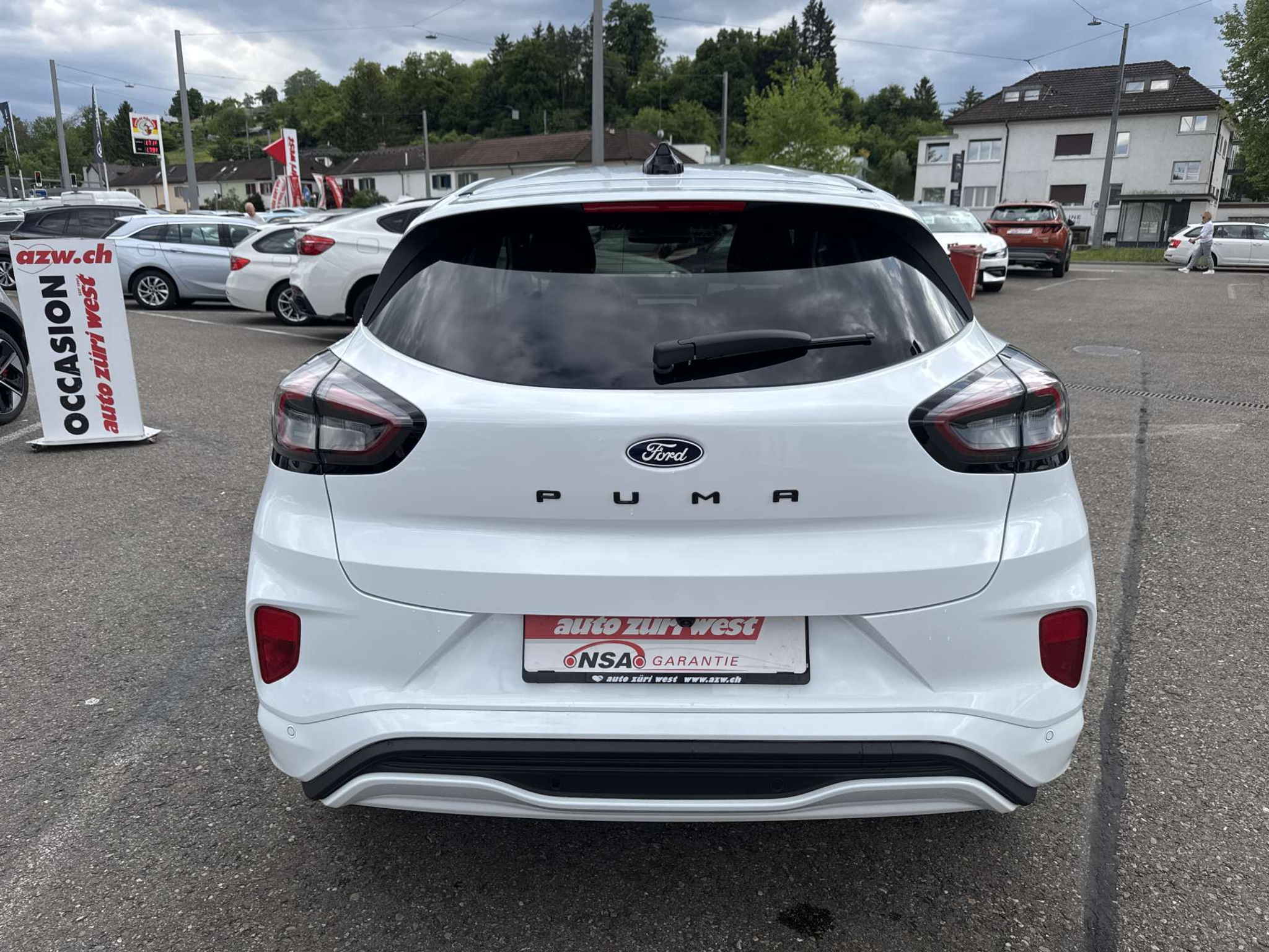 listing desktop thumbnail image 14