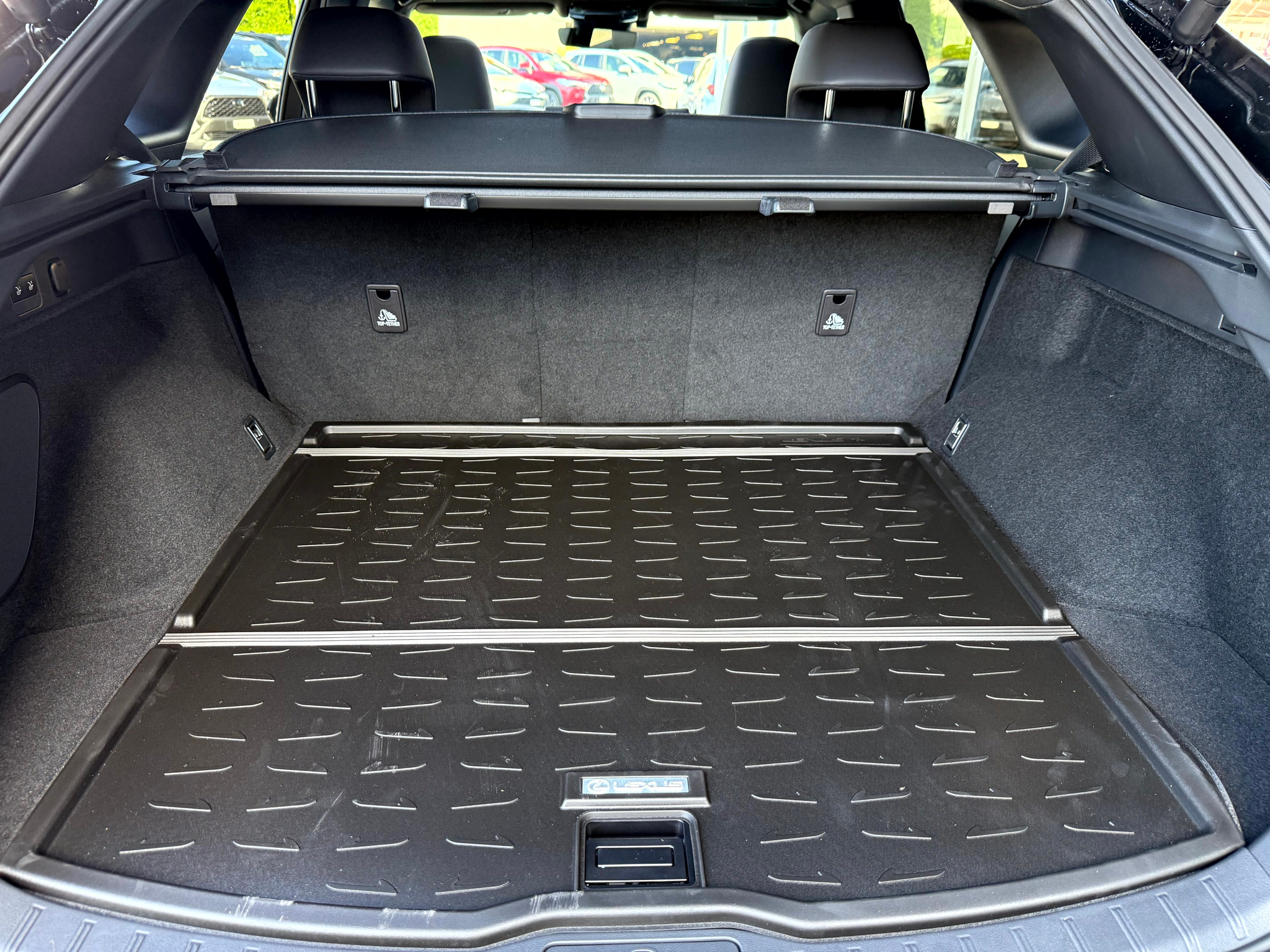 listing desktop thumbnail image 9