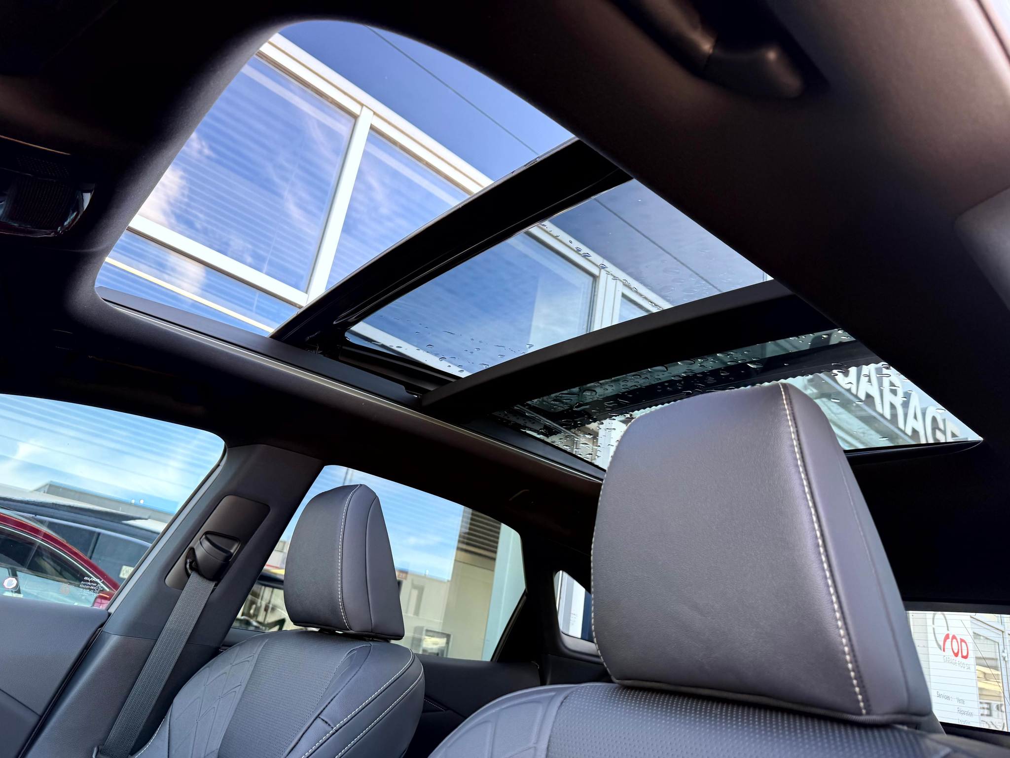 listing desktop thumbnail image 17