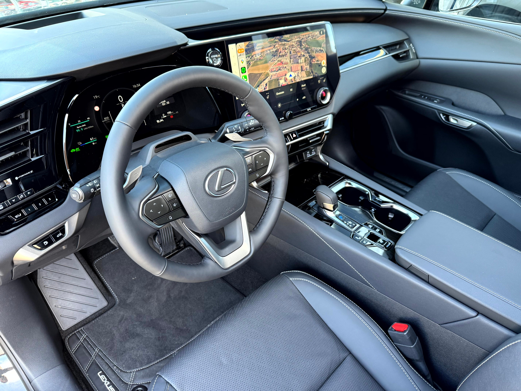 listing desktop thumbnail image 15