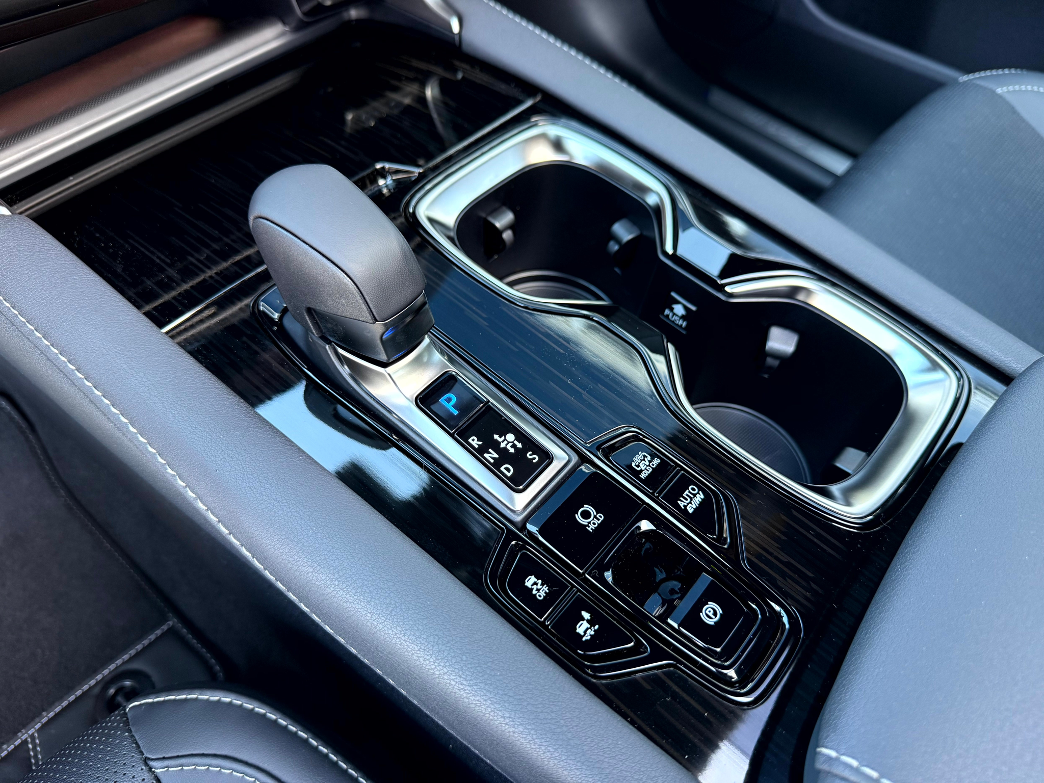 listing desktop thumbnail image 24