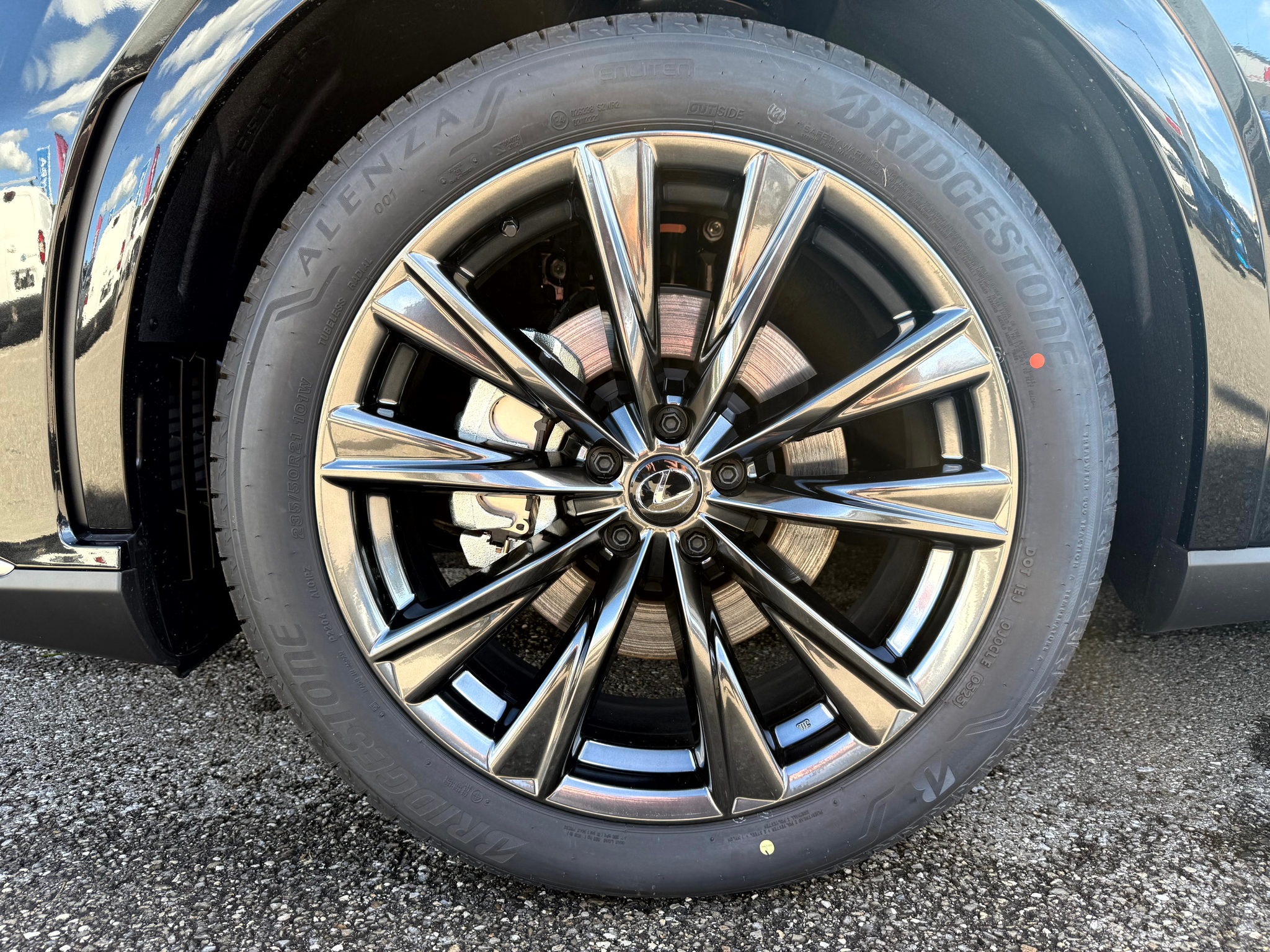 listing desktop thumbnail image 3