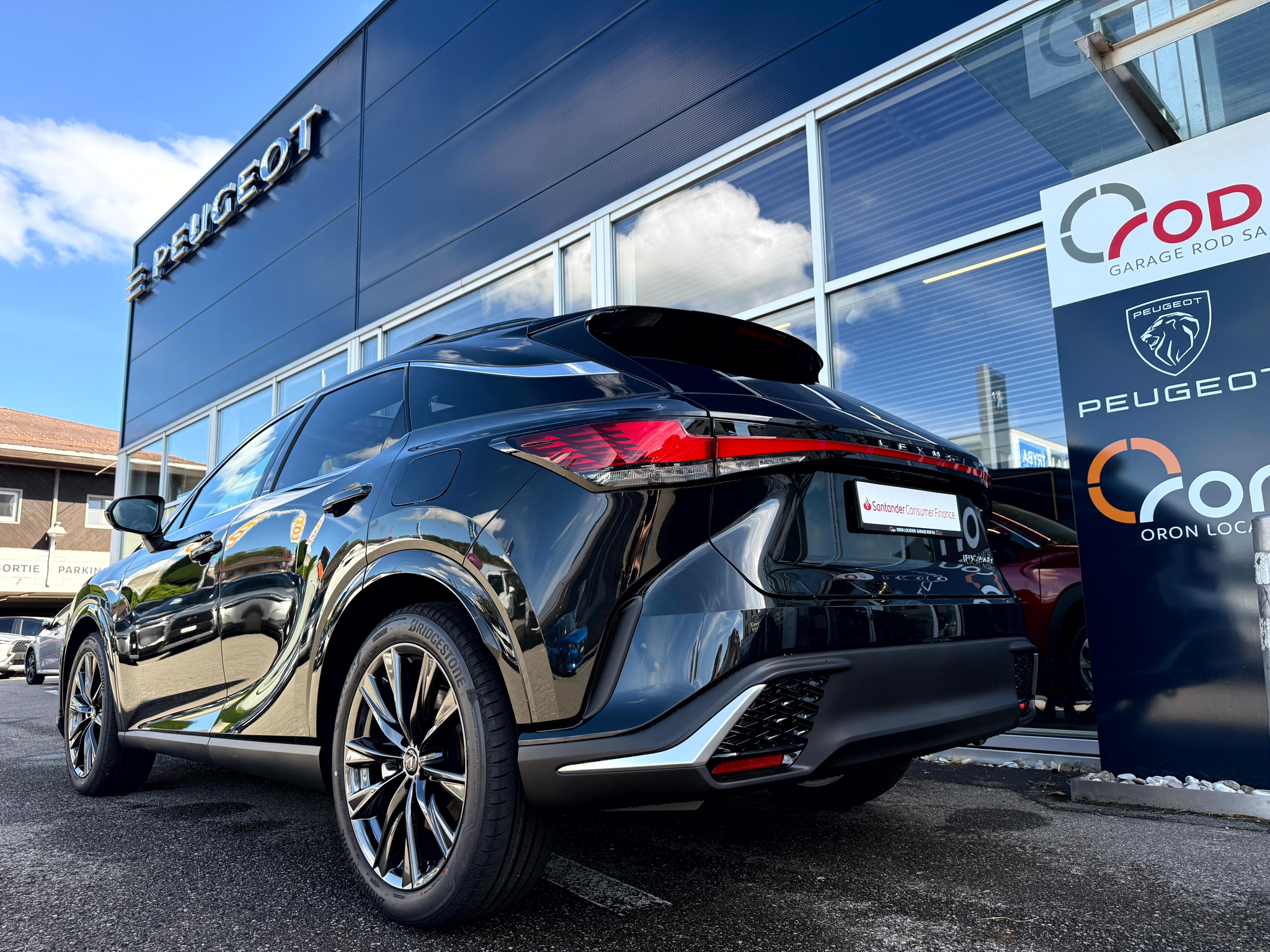 listing desktop thumbnail image 6