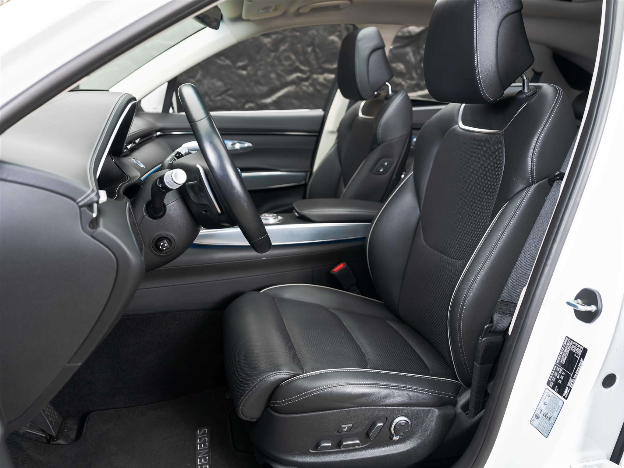 listing desktop thumbnail image 10