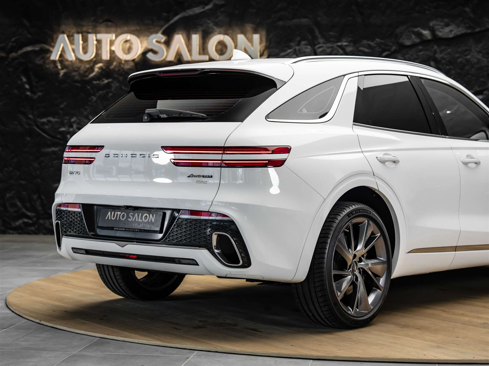 listing desktop thumbnail image 22