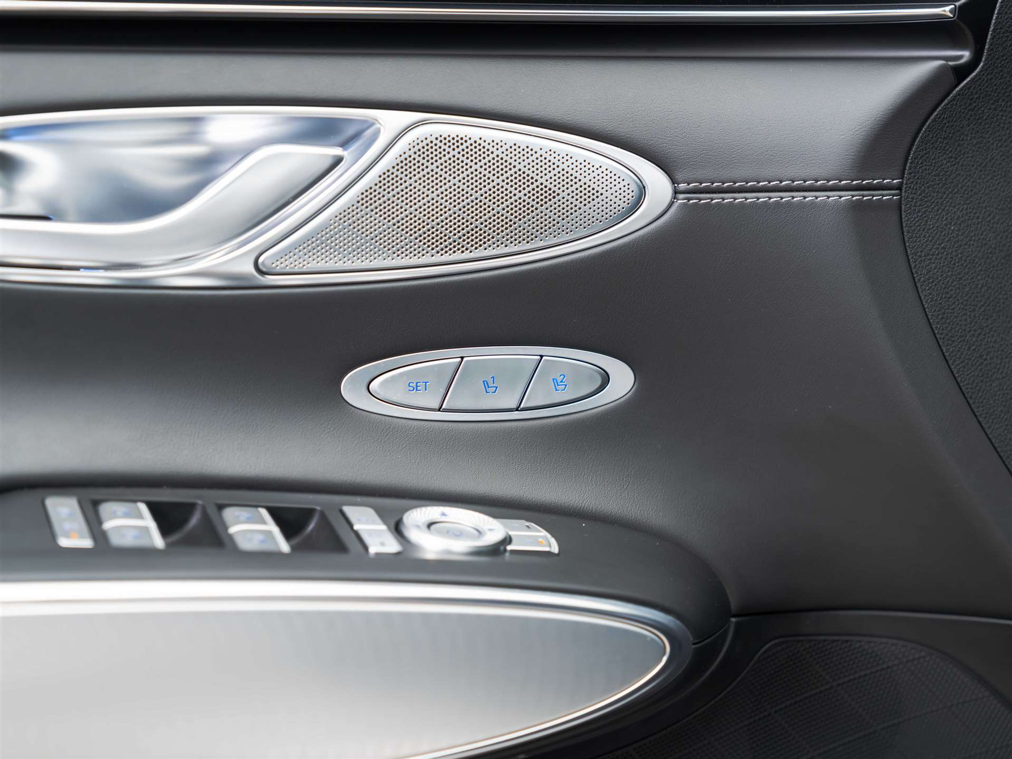 listing desktop thumbnail image 24