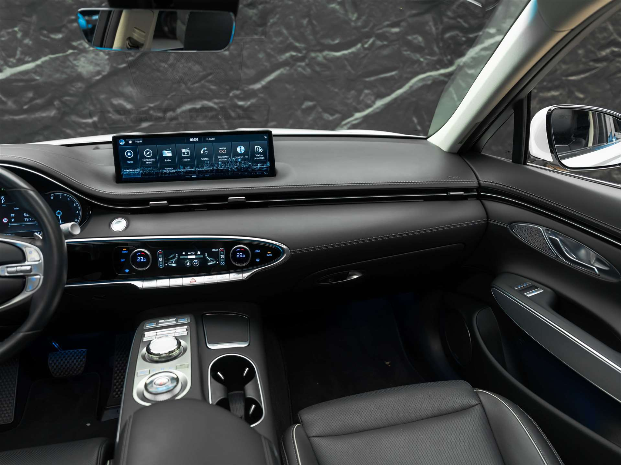 listing desktop thumbnail image 32