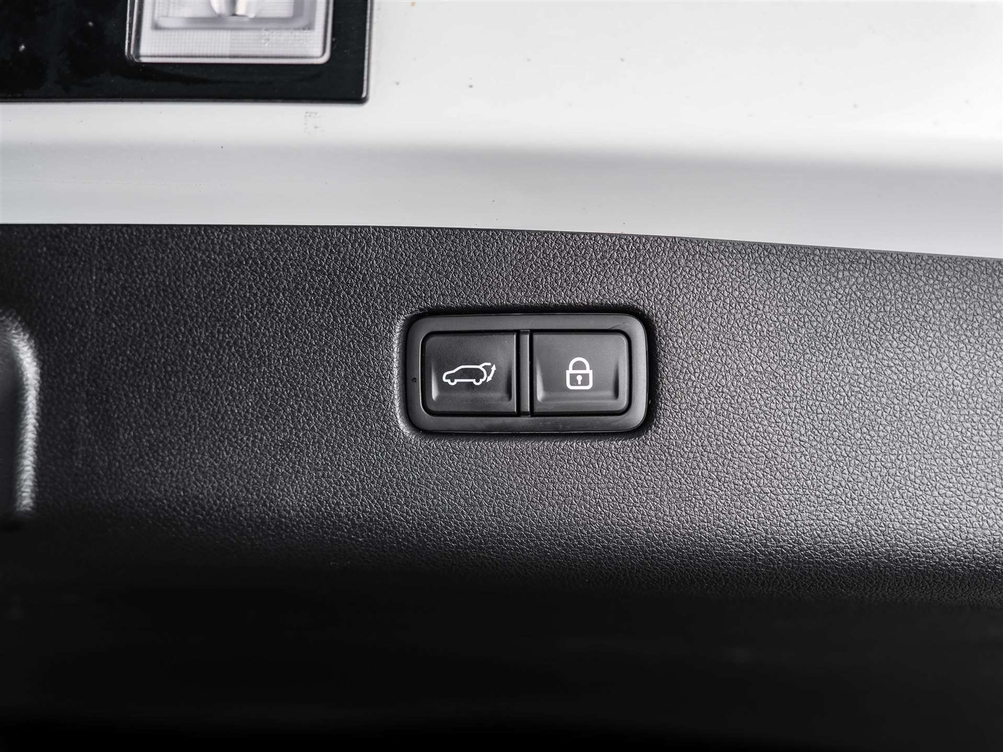 listing desktop thumbnail image 48