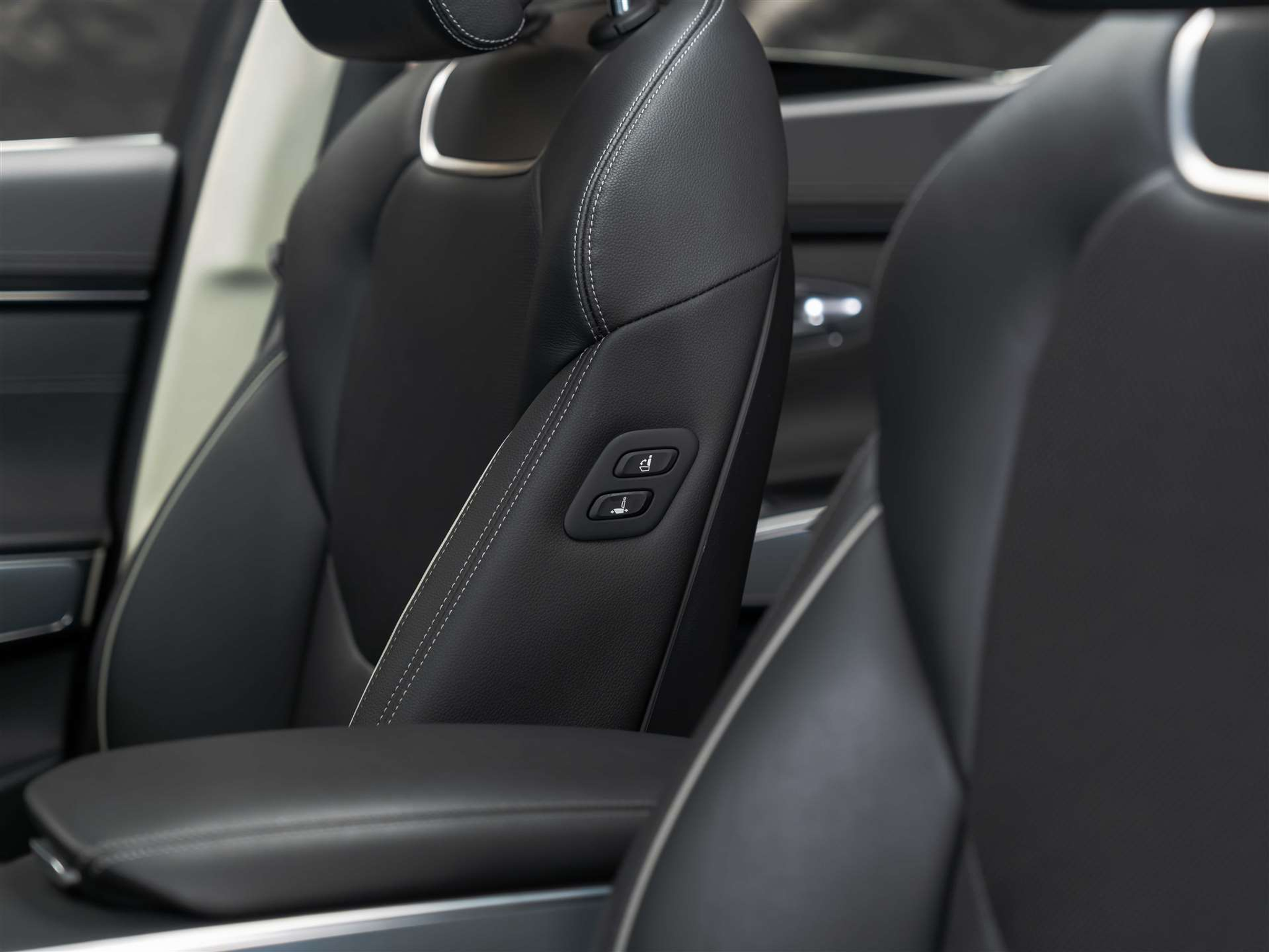 listing desktop thumbnail image 11