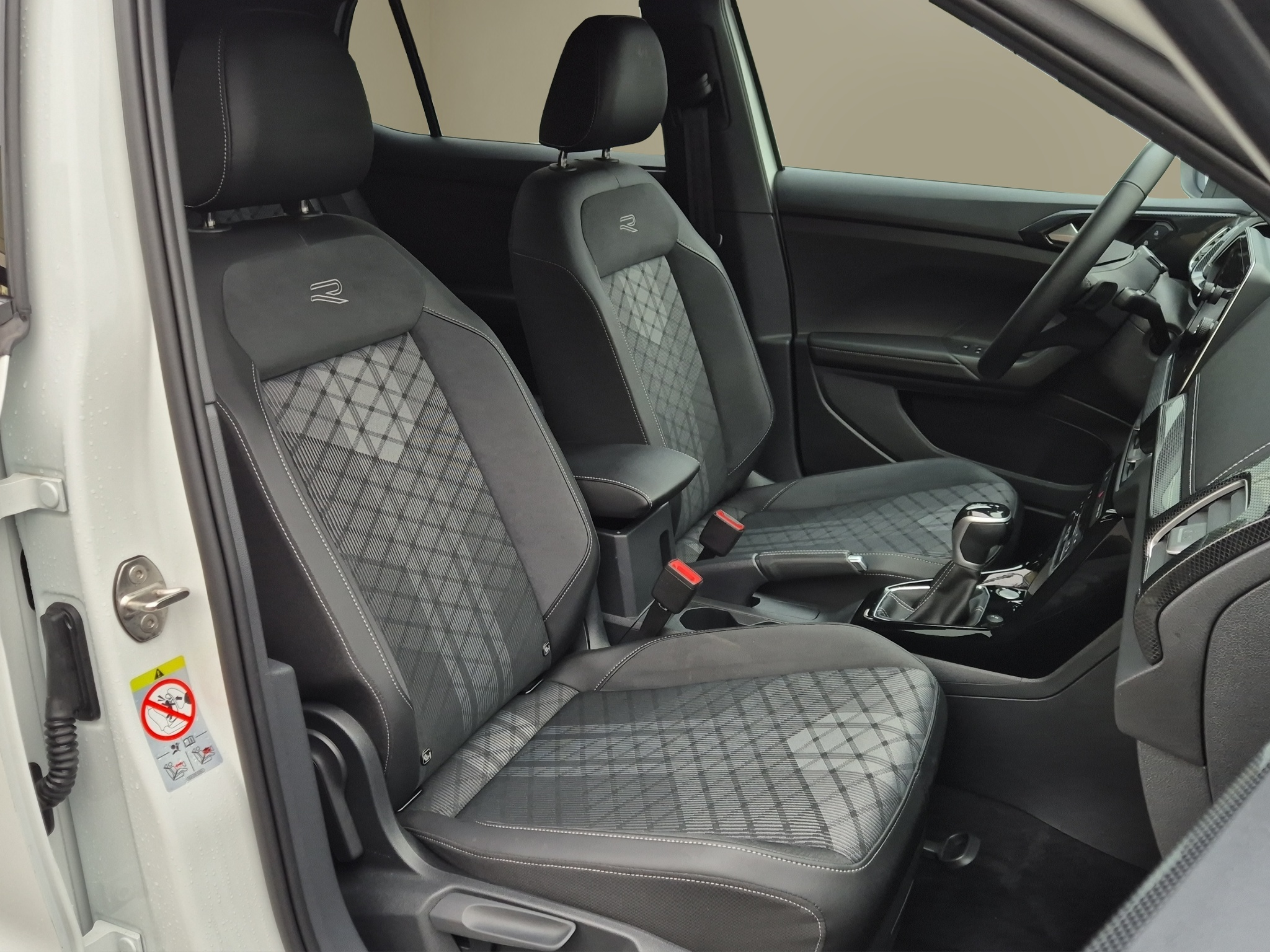 listing desktop thumbnail image 13