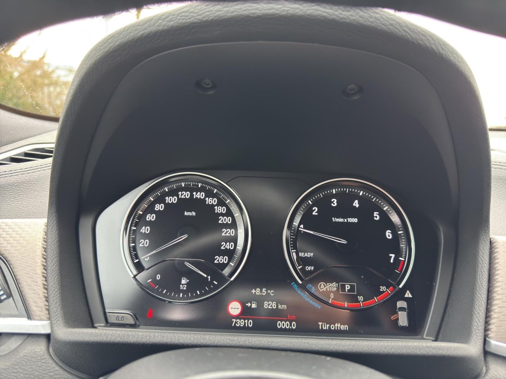 listing desktop thumbnail image 11