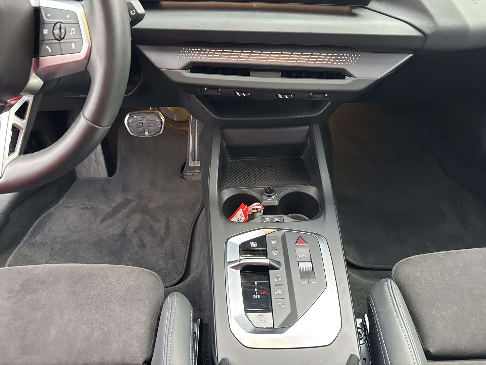 listing desktop thumbnail image 11