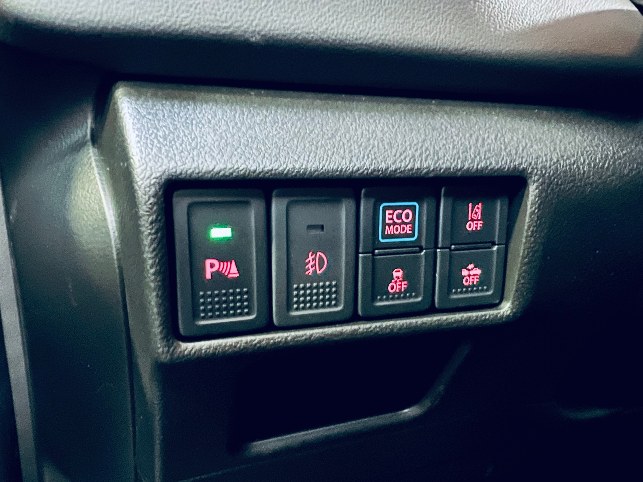 listing desktop thumbnail image 25