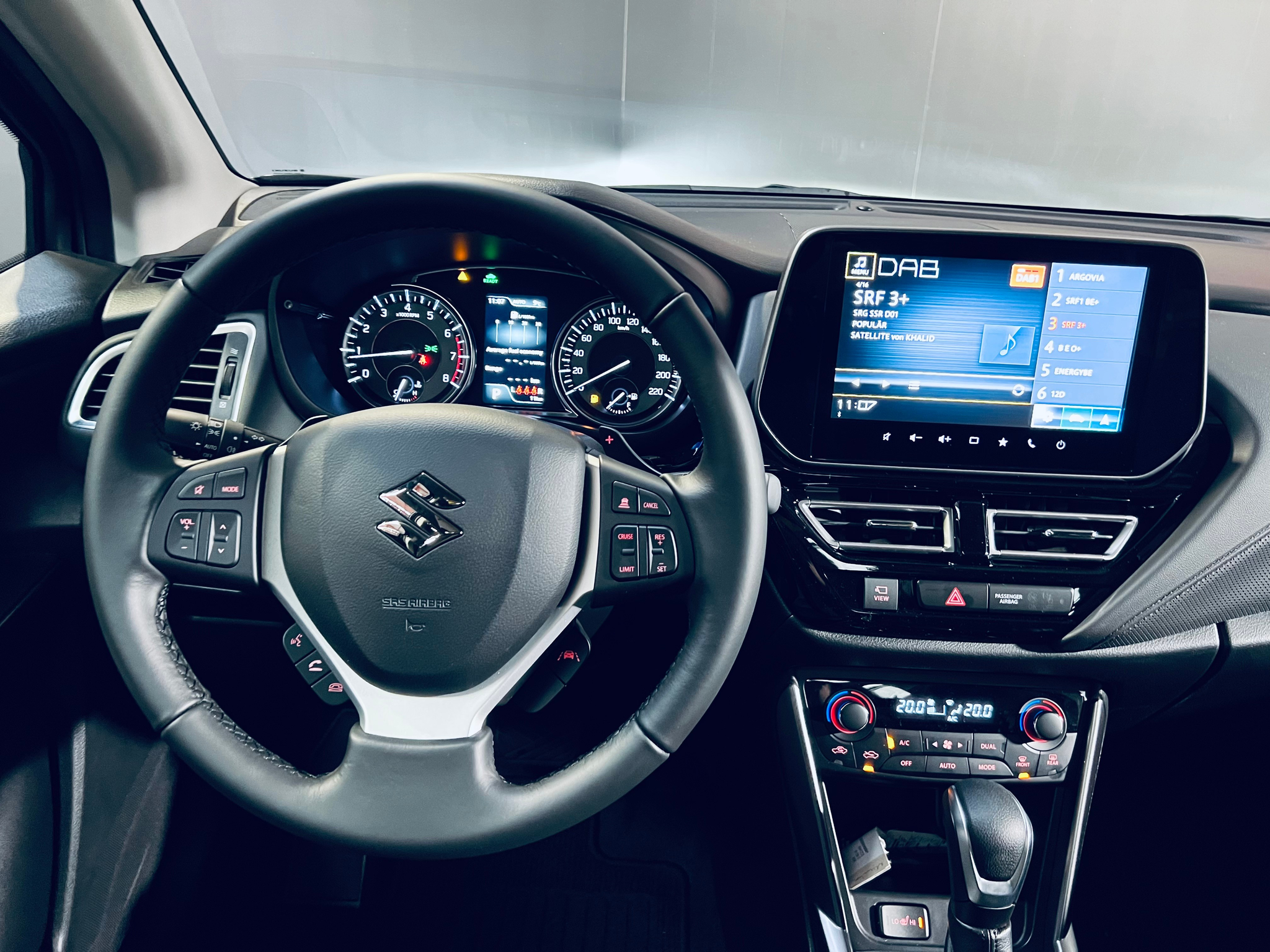 listing desktop thumbnail image 15