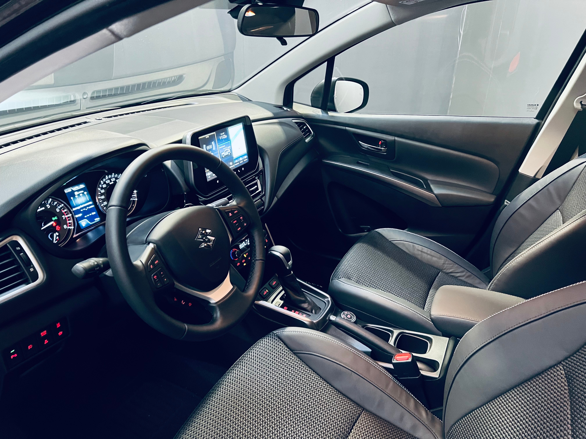 listing desktop thumbnail image 17