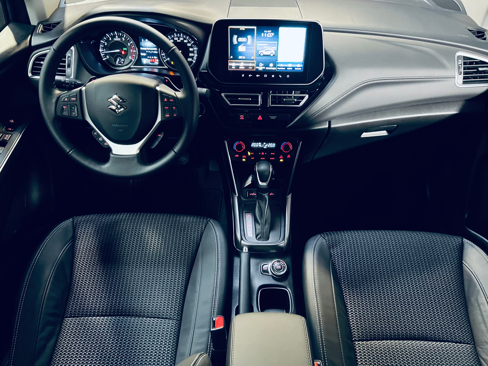 listing desktop thumbnail image 16