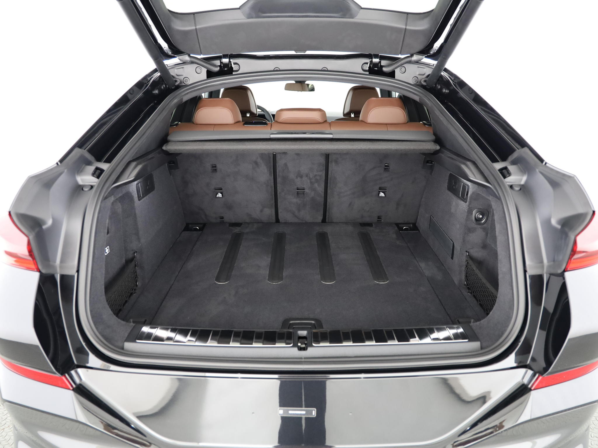 listing desktop thumbnail image 18