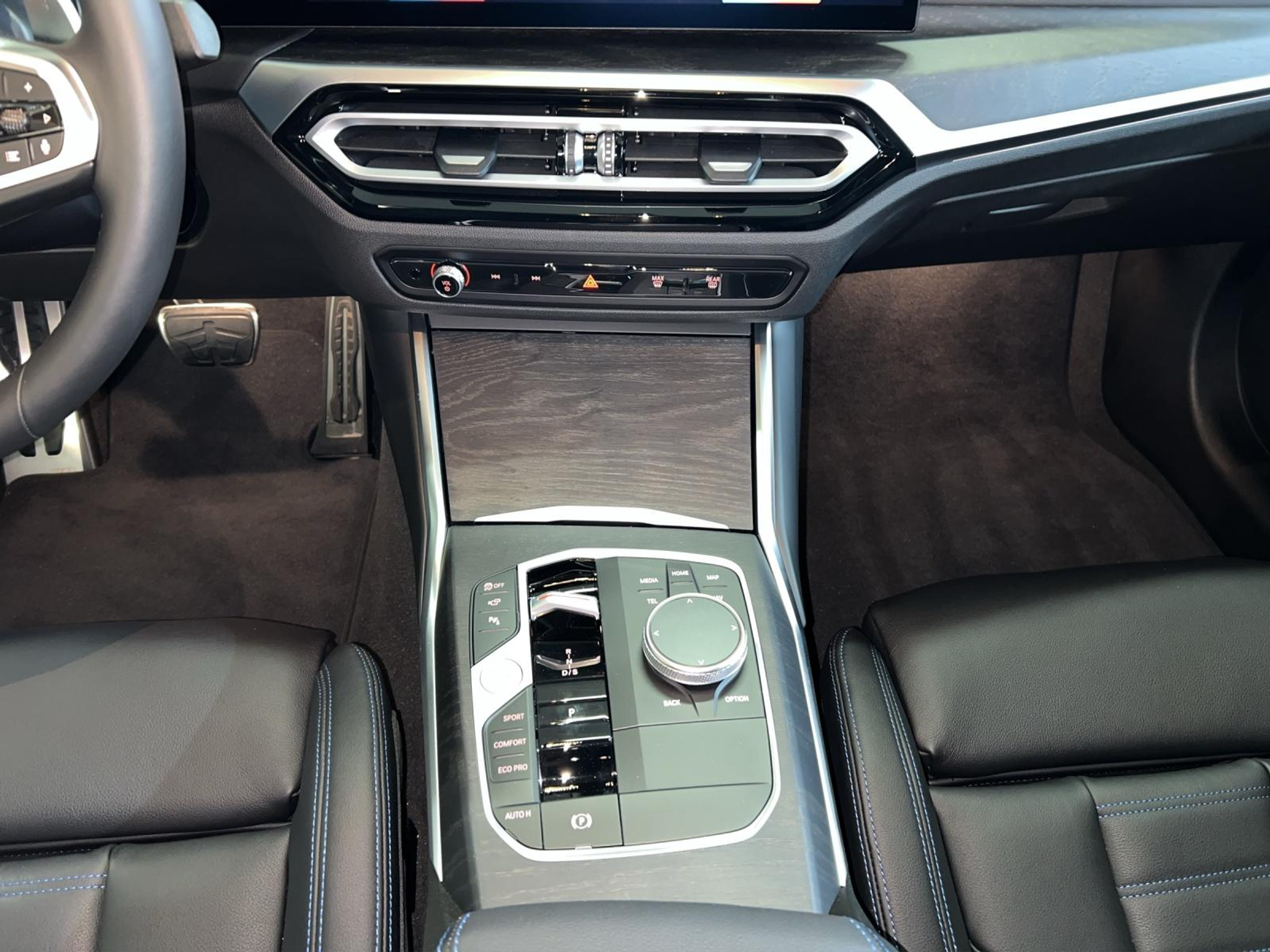 listing desktop thumbnail image 10