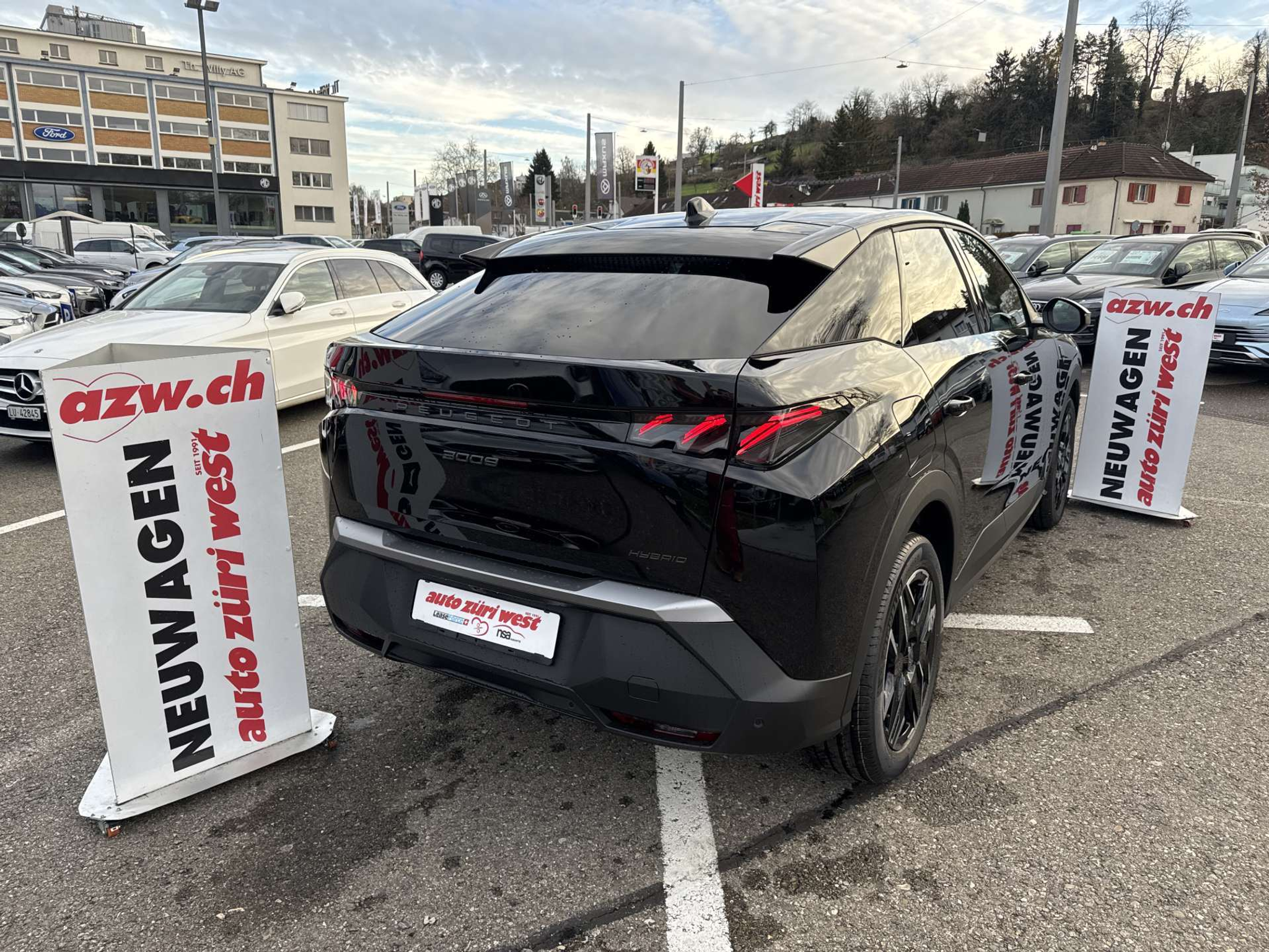 listing desktop thumbnail image 2