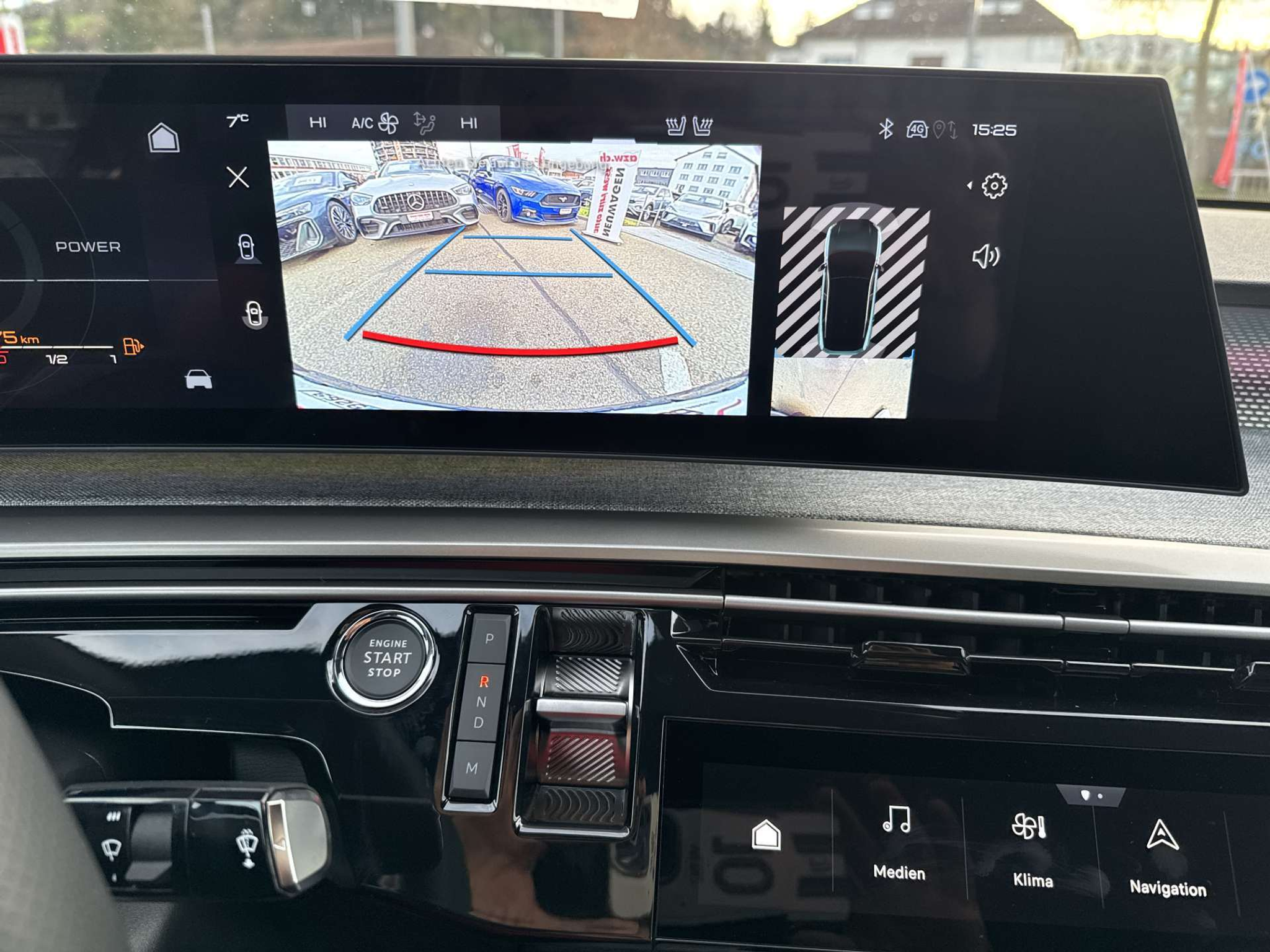 listing desktop thumbnail image 9