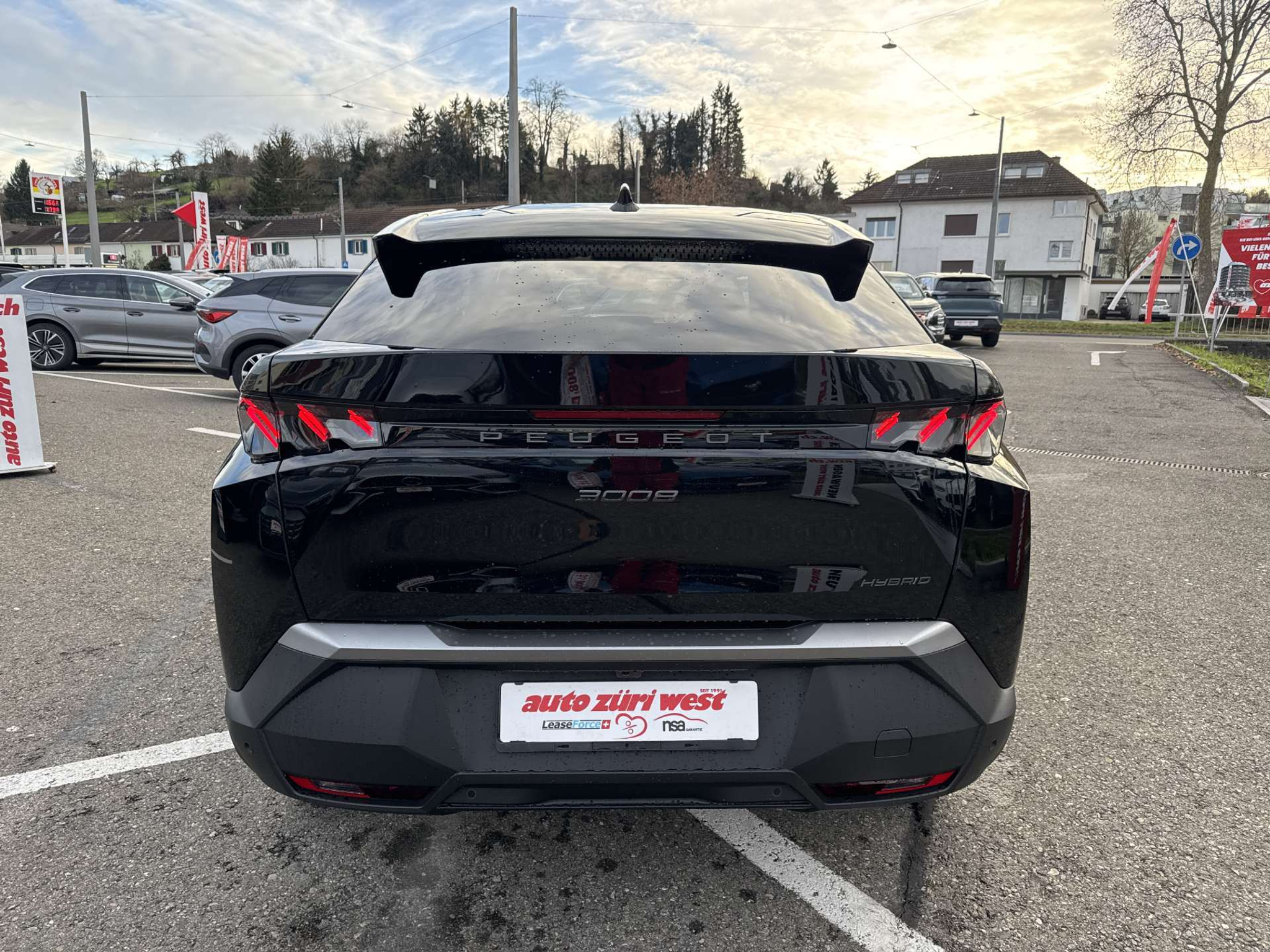 listing desktop thumbnail image 14